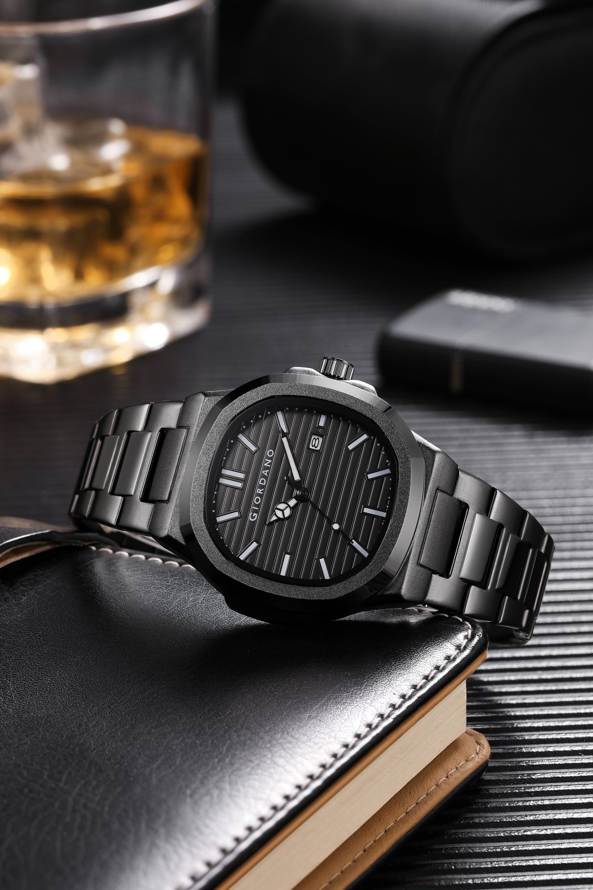 Giordano Analog Watch for Men – Textured Dial, Stainless Steel Strap, Date Display, Quartz Movement, Water Resistant | GZ-50134-11