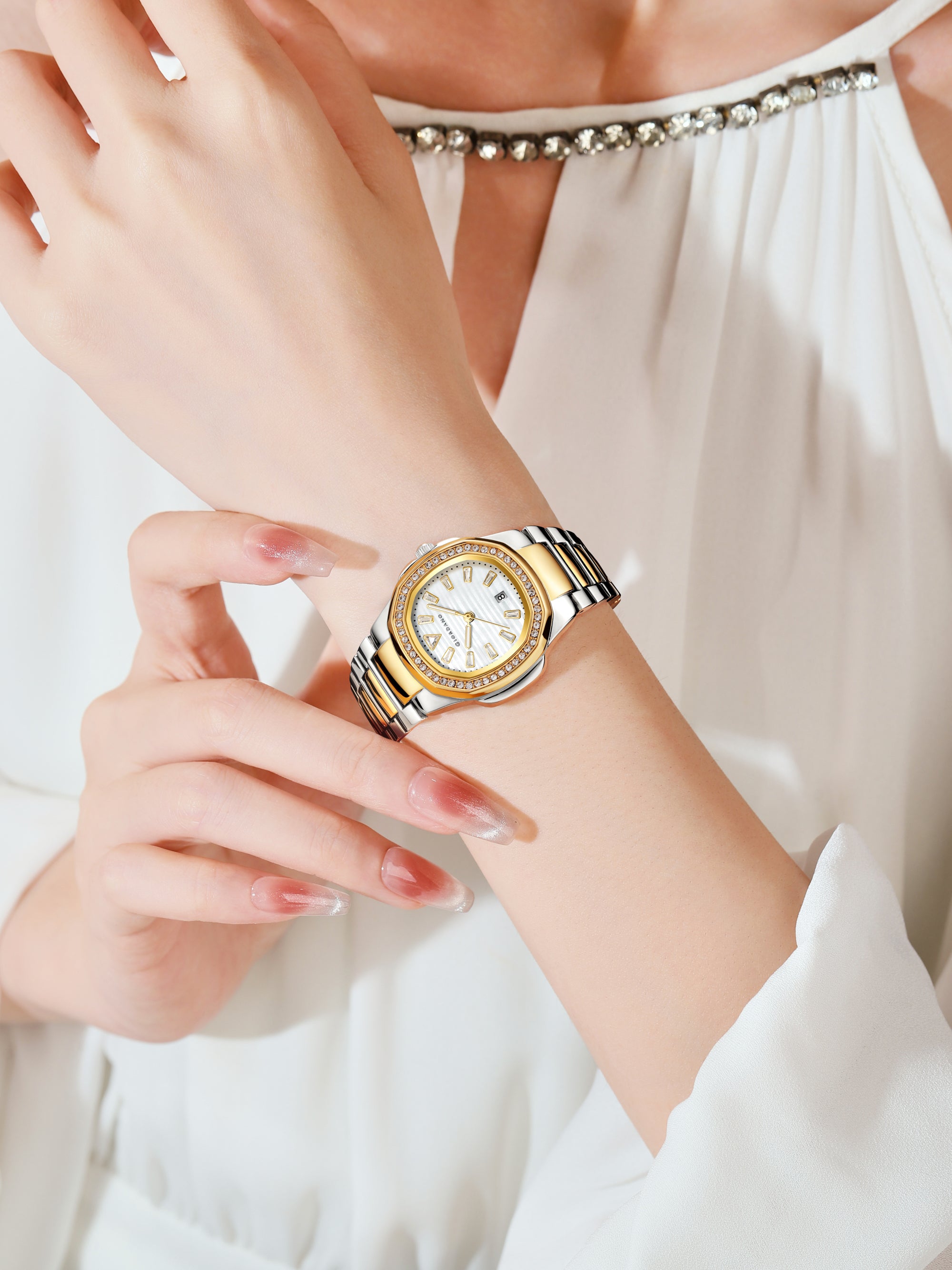 Giordano Luxury Watch for Women with crystal indices ,textured Dial, stainless steel strap and date display | GZ-60116-22