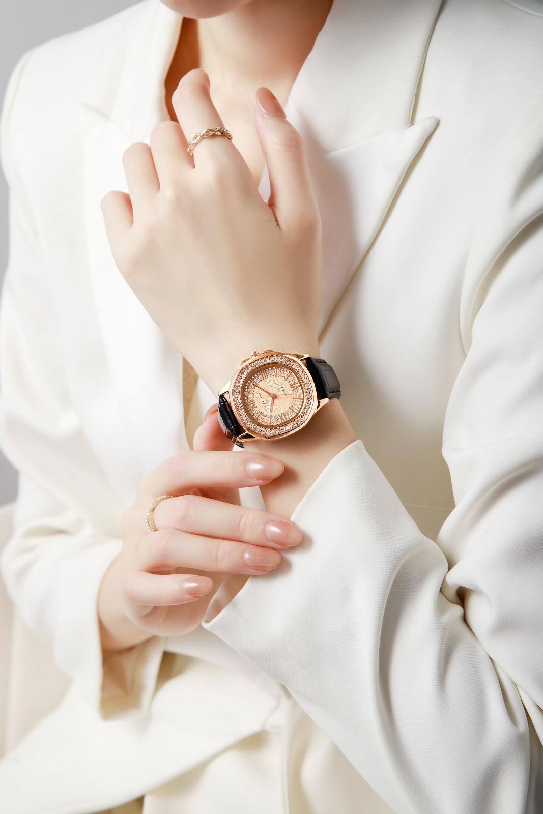 Giordano Luxury Analog Watch for Women with Crystal-Studded Bezel & Leather Strap – Octagonal Case, Elegant Quartz Wristwatch GZ-60141-11