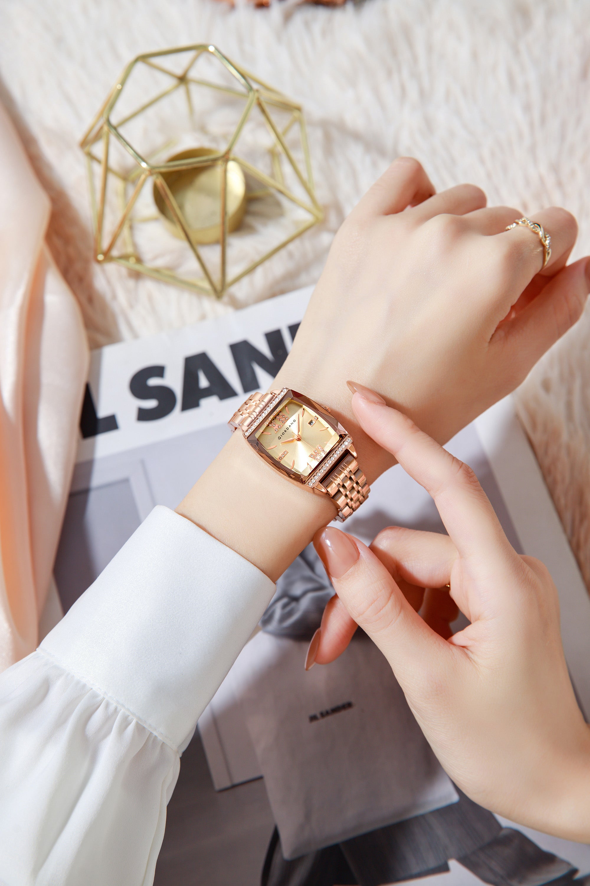 Giordano Analog Watch for Women – Elegant Square Cut-Glass Dial, Crystal Roman Numerals, Stainless Steel Strap – Stylish Luxury Timepiece & Gift | GZ-60117-44