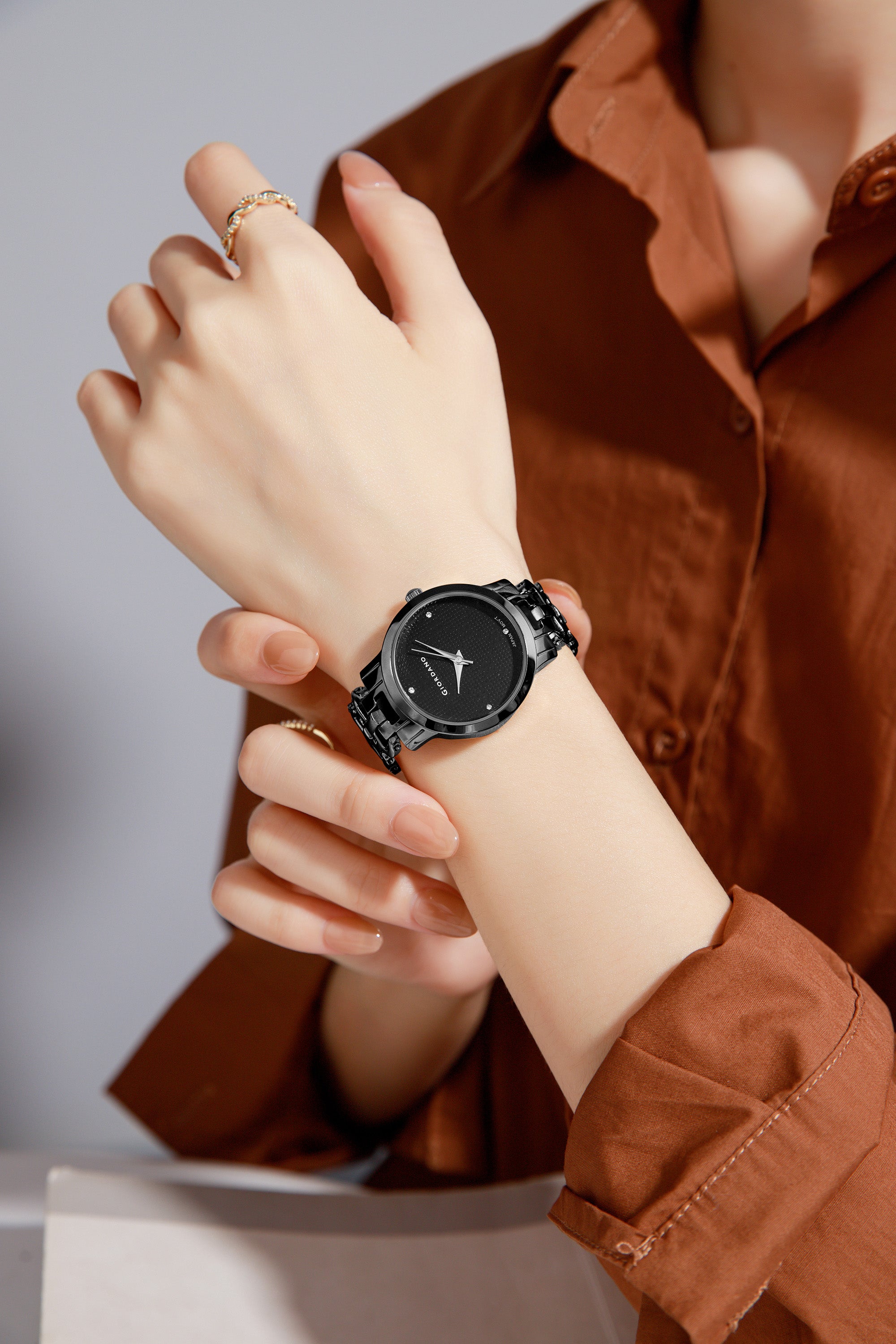 Giordano Fashionista Collection Analog Watch for Women with Classy Dial, Bracelet Strap and Stylish & Elegant Design C2204-44