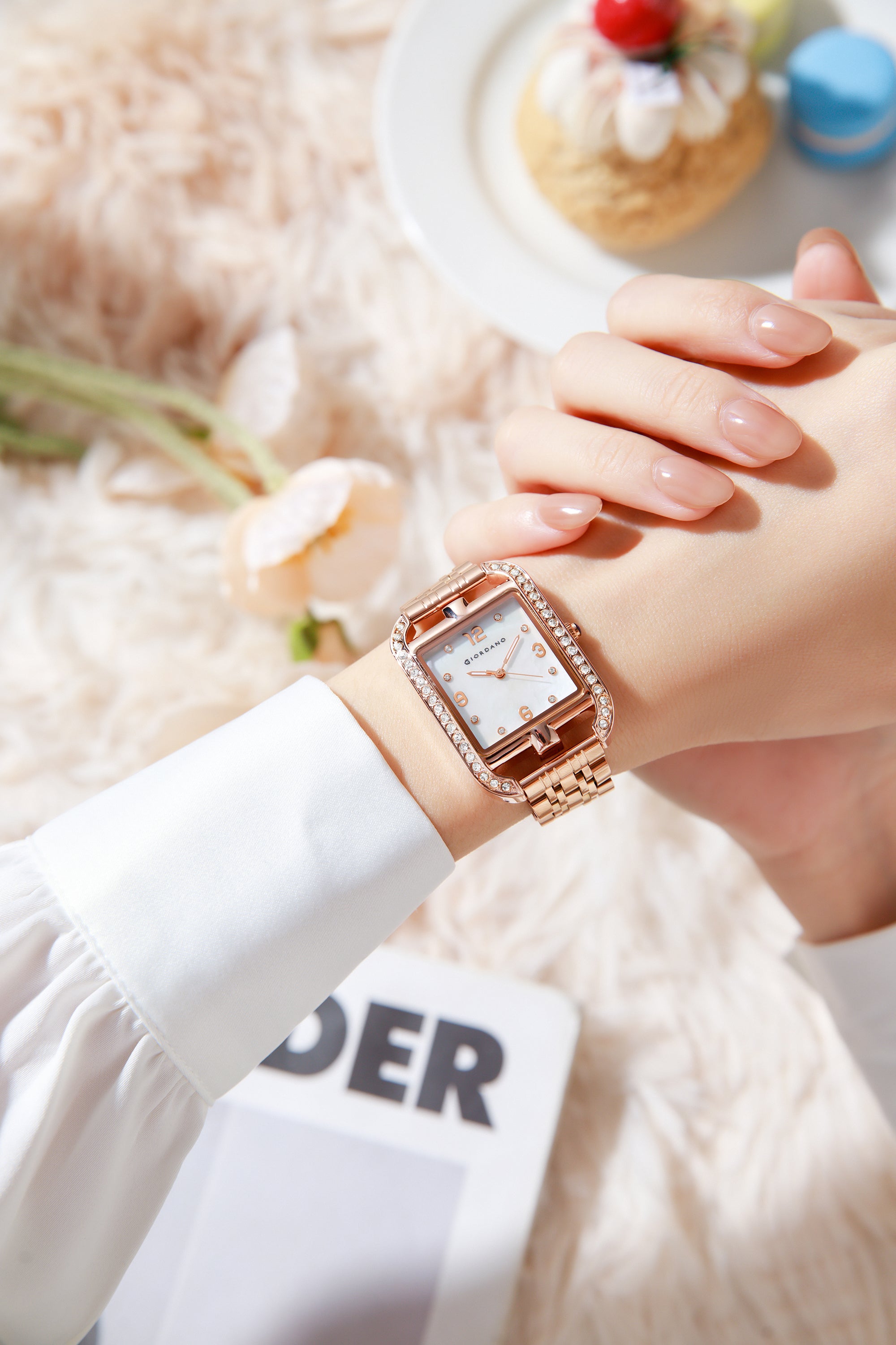 Giordano Analog Watch for Women– Stylish Dial with Crystal Accents, Metal Strap, Quartz Movement – Elegant Accessory for Special Occasions | GZ-60108-22