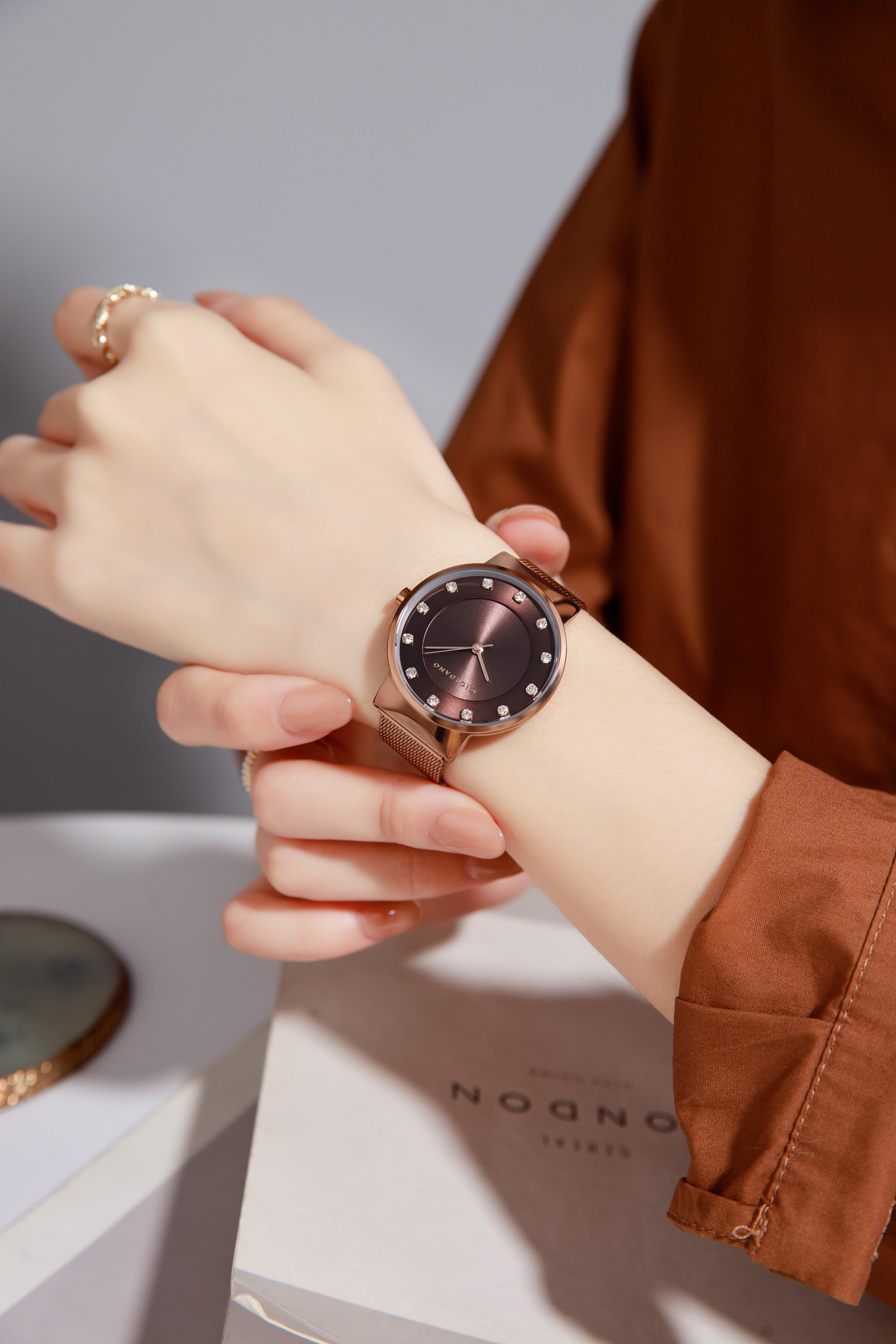 Giordano Analog Stylish Watch for Women | Water Resistant Simple and Fashion Watch Round Shape with Stainless Steel Case Wrist Watch for Ladies & Girls | Ideal Gift for Female - A2062-55