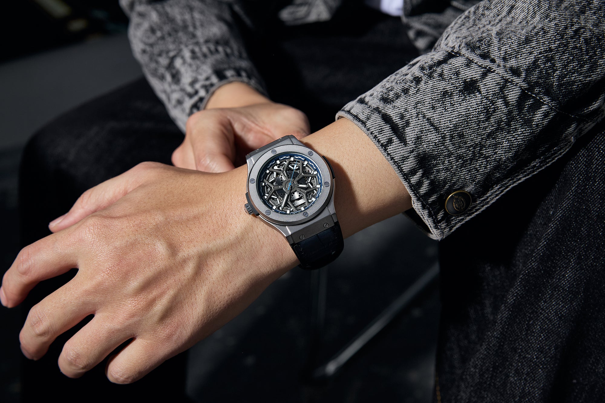 Giordano Analog Chronograph Quartz Watch for Men with Black Dial, Gold-Tone Hands & Hour Markers, Date Display, Octagonal Case and Black Stainless Steel Strap - GZ-50194-22