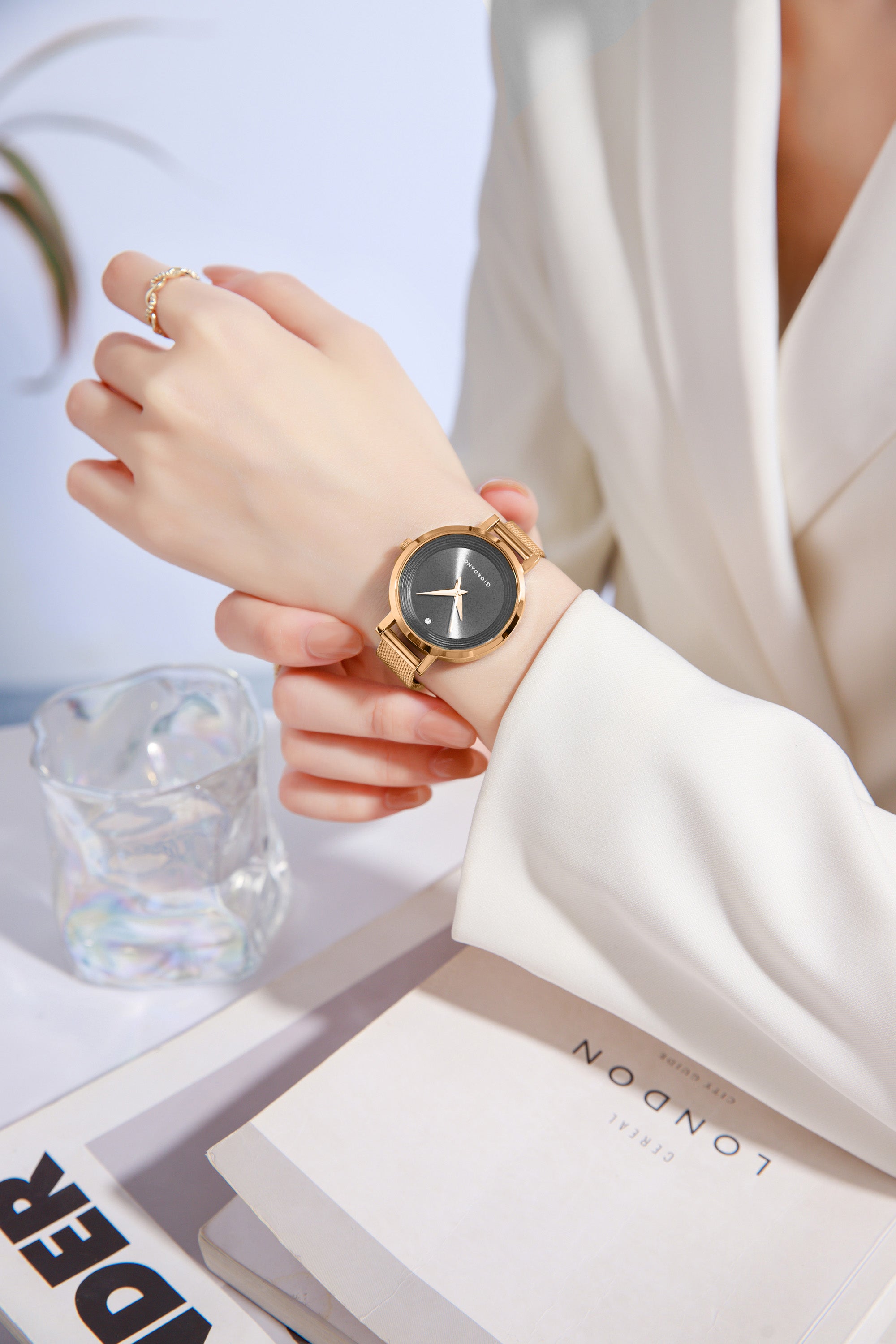 Giordano Fashionista Collection Stylish Analogue Watch for Women | Unique Design with Color Variant Mesh Metal strap | Ladies Wrist Watch to Compliment Your Look Ideal Gift for Women’s |Girls - GD4067-11