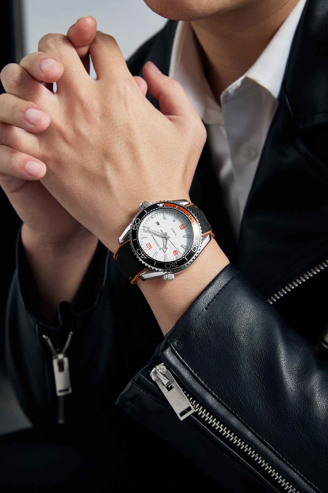 Giordano Analog Quartz Watch For Men – Round Dial with Rotating Bezel, Luminous Hour Markers, Silicone Strap, Date Display GZ-50159-01