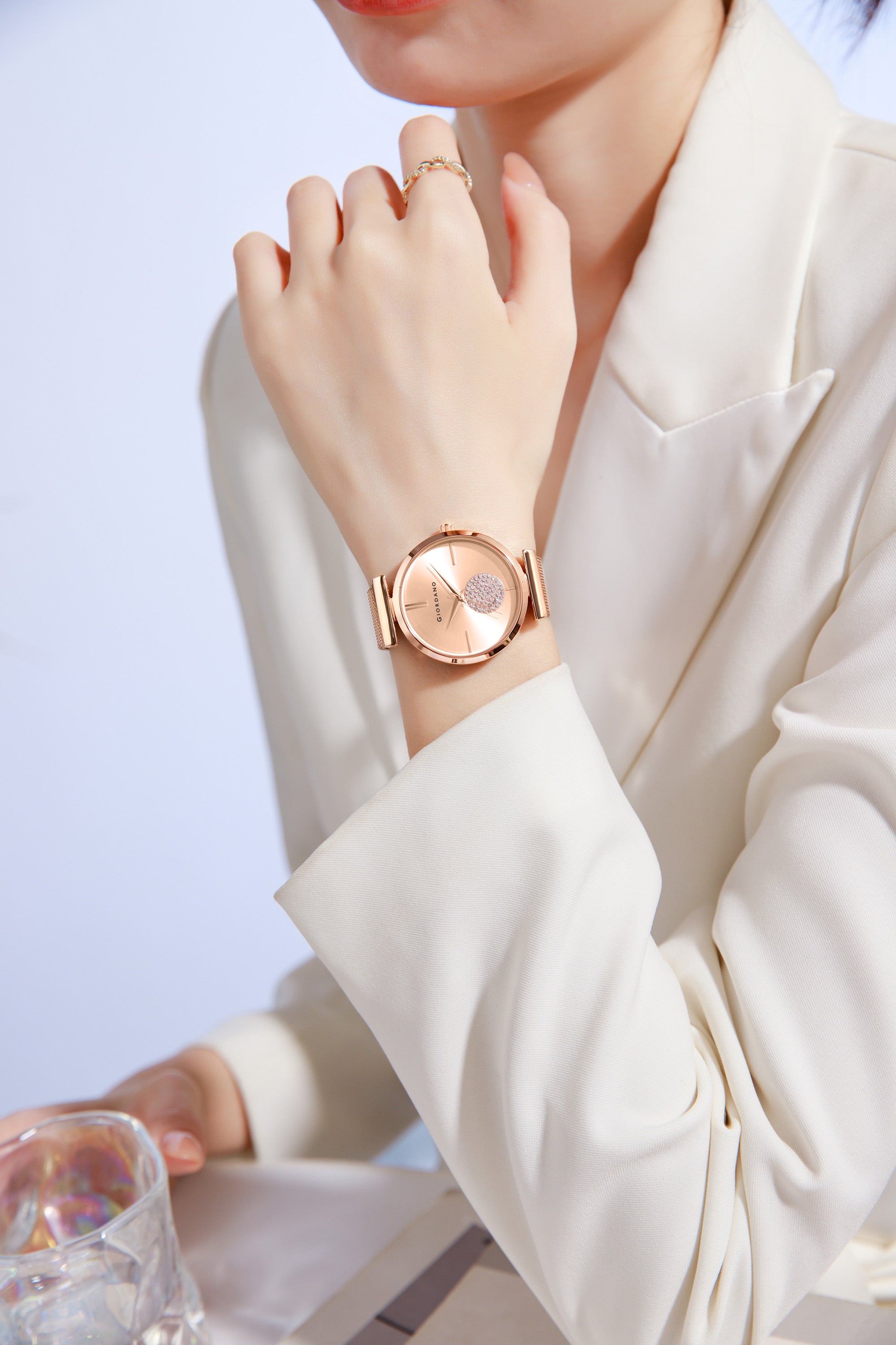 Giordano Eleganza Collection Analog Watch for Women with Crystal Studded Dial and Metallic Mesh Strap GD-4066-33