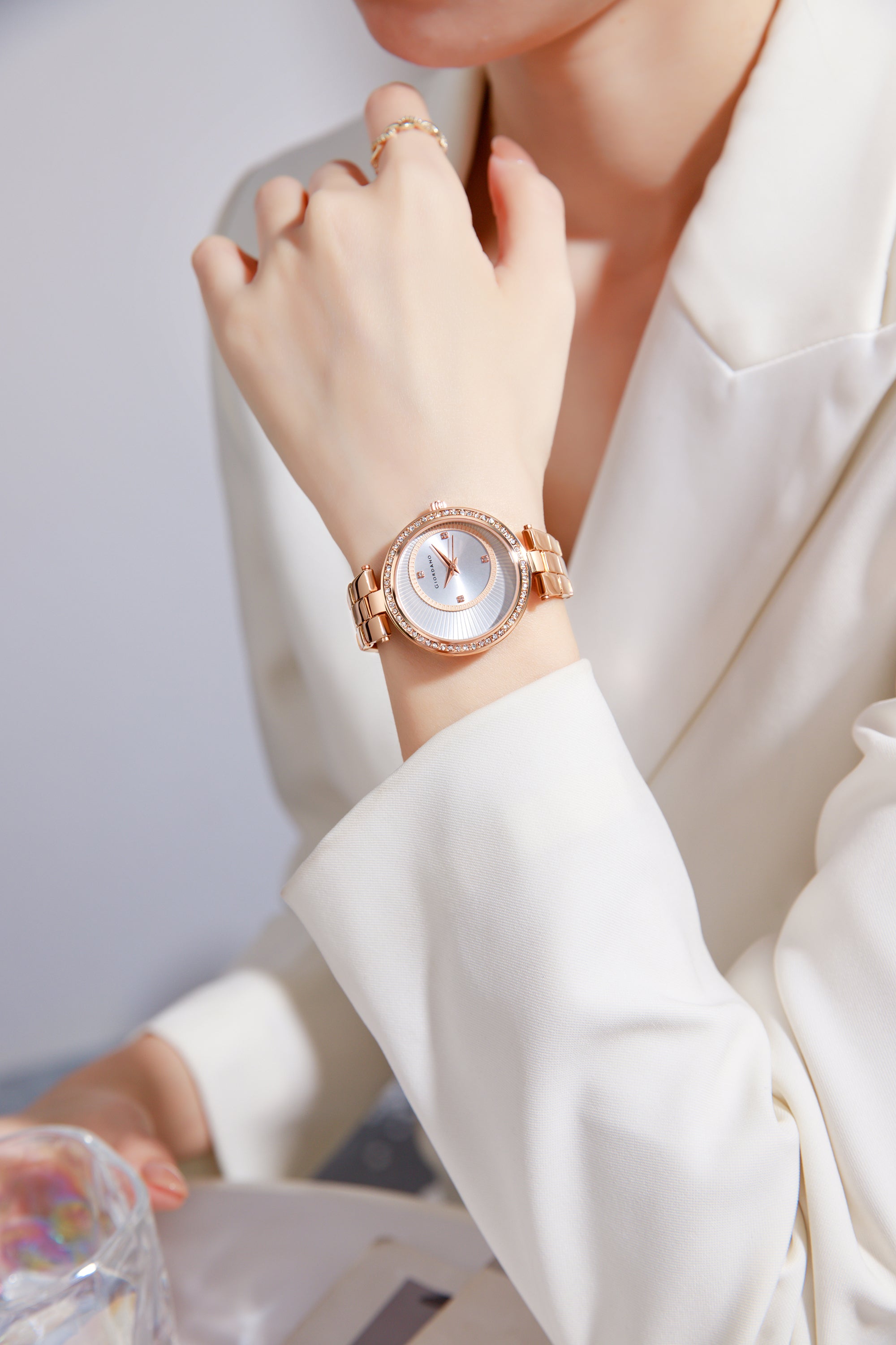 Giordano AW23 Collection Analog Stylish Wrist Watch for Women Water Resistant Classy Dial with Stainless Steel Case to Compliment Your Look | Ideal Gift for|Ladies|Girls - A2056-33