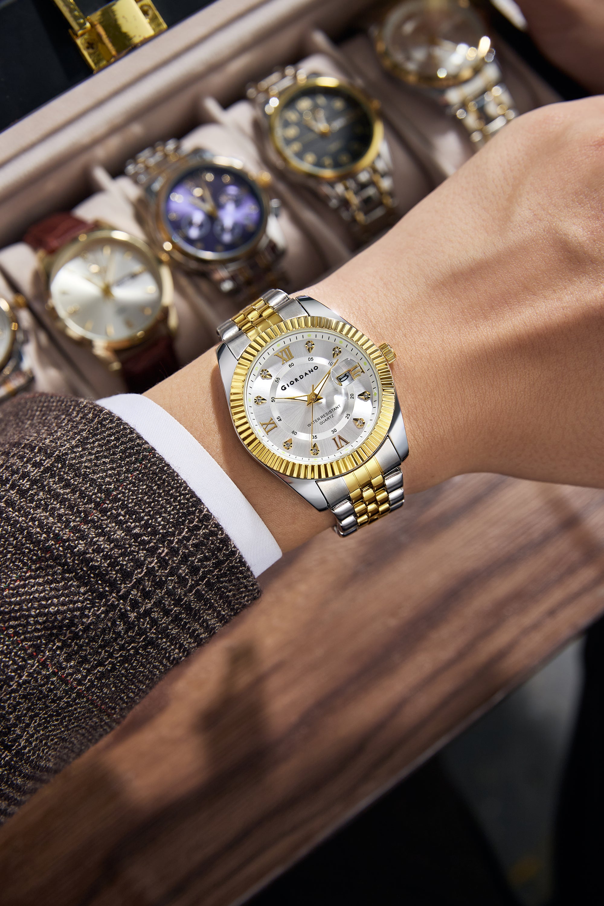 Giordano Analog Watch For Men - Dual-Tone Stainless Steel Strap, Crystal Indices And Fluted Bezel GZ-50139-55