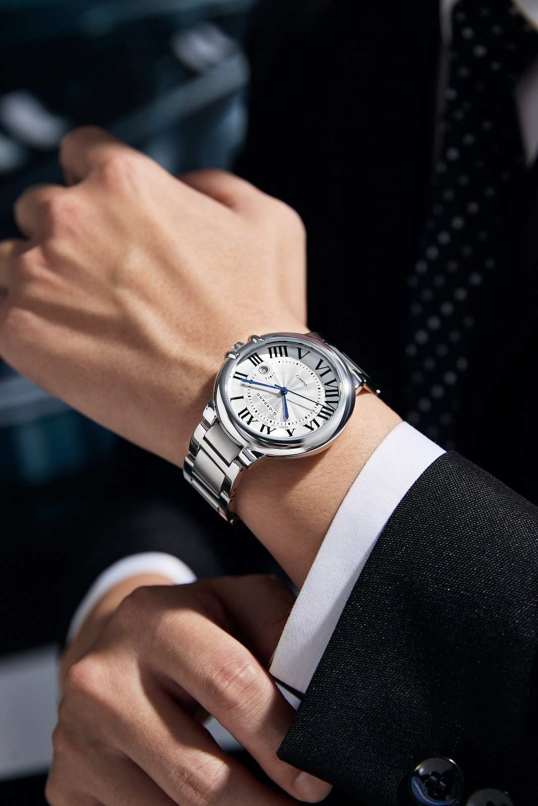 Giordano Analog Quartz Watch for Men – Stainless Steel Strap, Textured Dial with Roman Numerals, Blue Hands, Date Display - GZ-50187-11