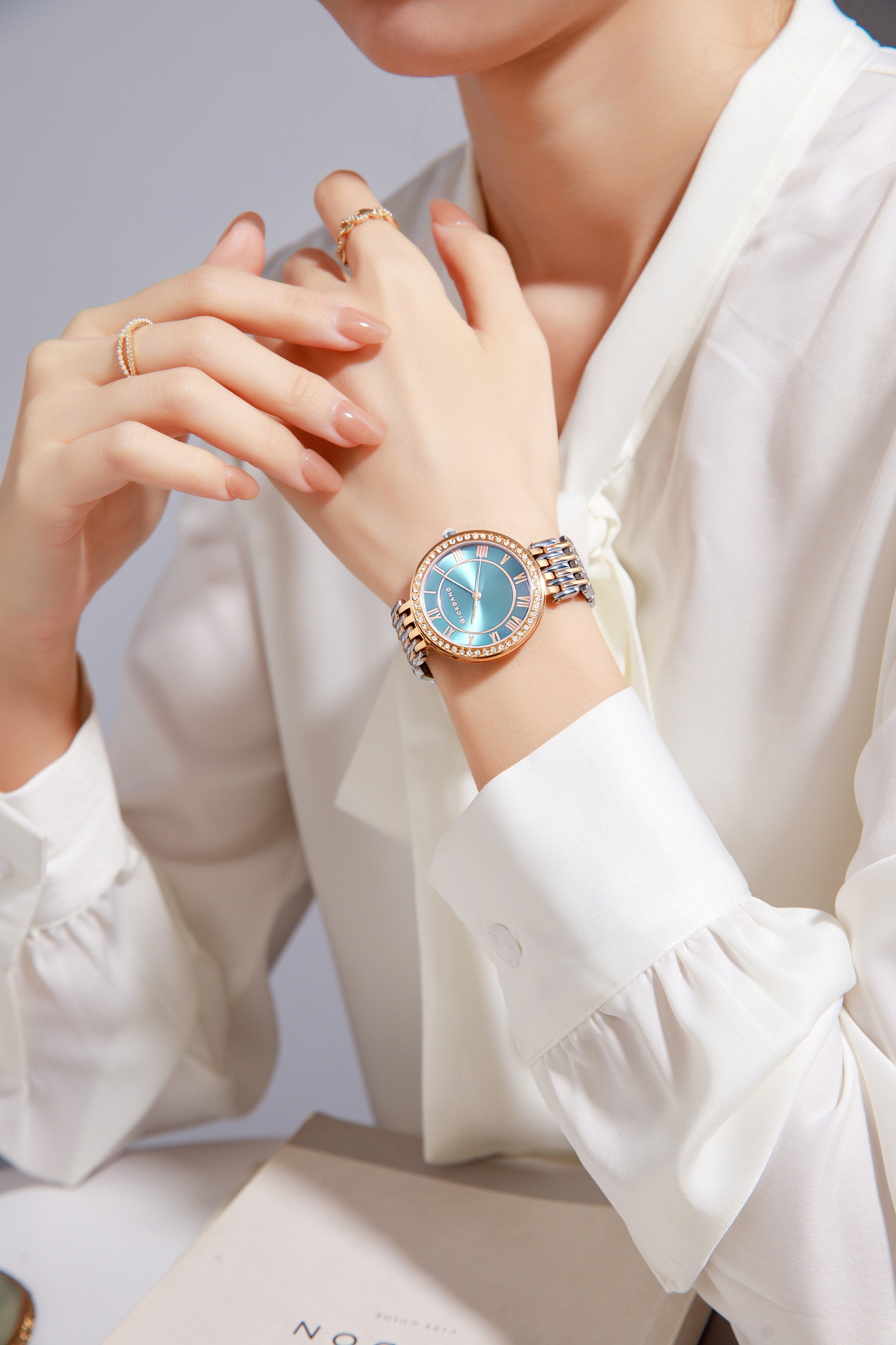 Giordano Eleganza Collection Watch for Women with Stainless Steel Strap and Crystal Embellished Bezel, Roman Numerals-A2083-22C