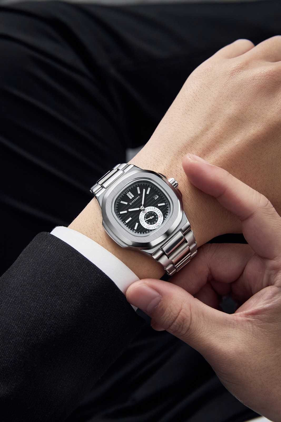 Giordano Analog Multifunction Watch for Men – Textured Dial with Cushion Case, Small Seconds Sub-Dial, Stainless Steel Strap & Date Display GZ-50160-11