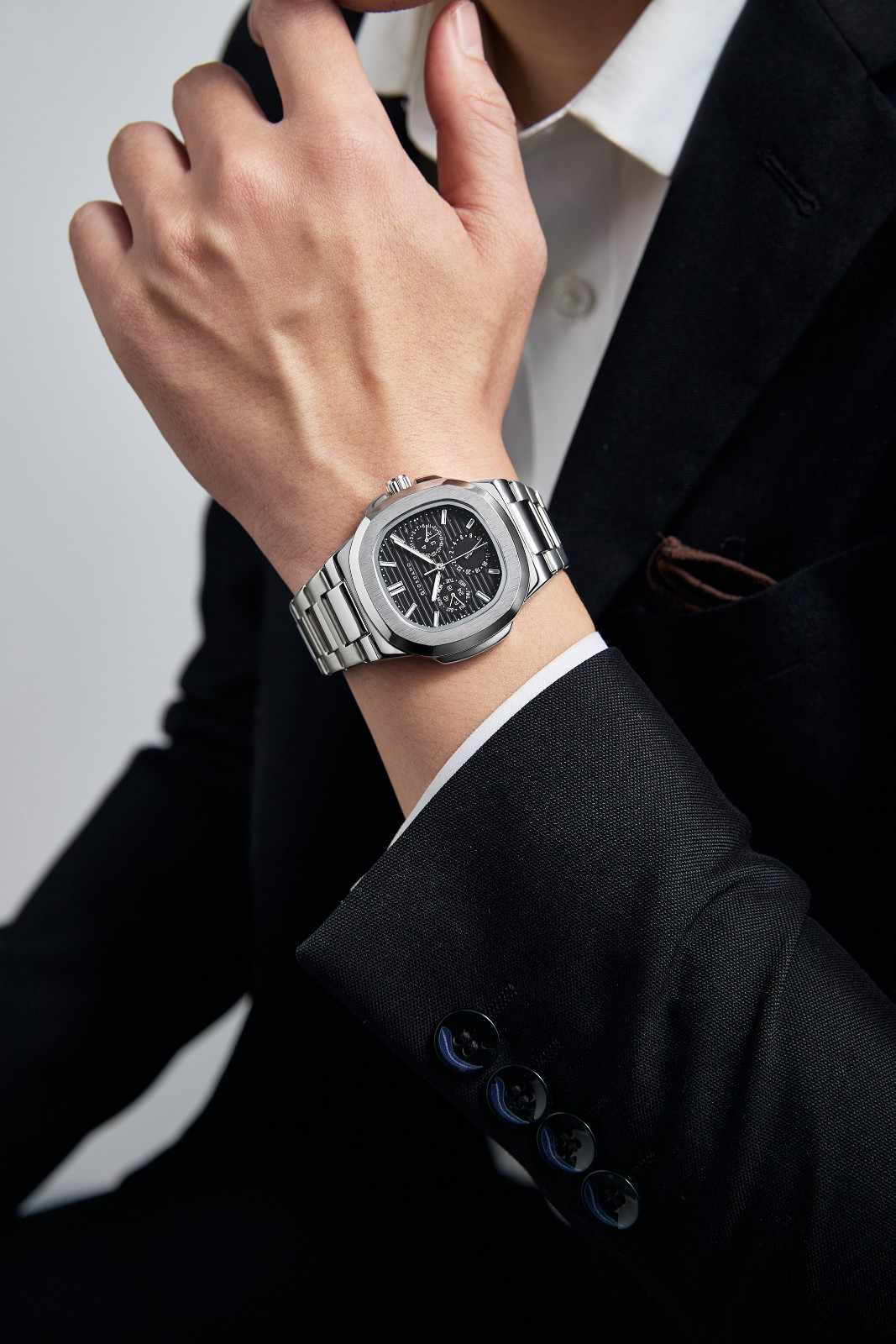 Giordano Analog Multifunction Watch for Men – Textured Dial with Cushion Case, Luminous Index Markers, Stainless Steel Strap, Day & Date Display GZ-50167-11