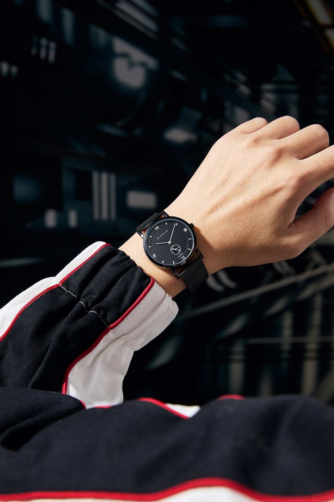 Giordano Classic Analog Quartz Watch for Men – Mesh Metal Strap, Minimalist Dial with Roman Numerals, Slim Elegant Dress Watch - GZ-50186-11