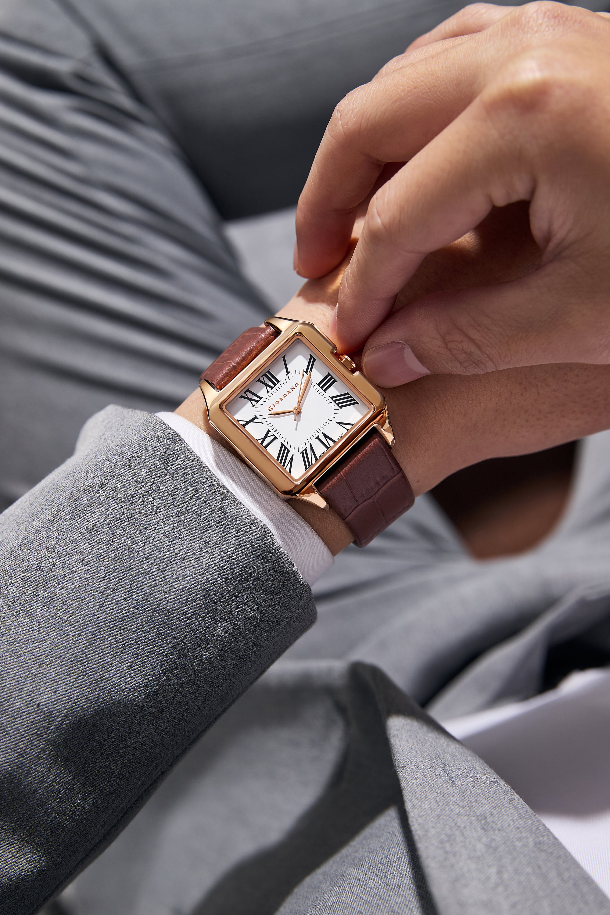 Giordano Vintage Square Watch for Women with Classic Roman Indices and Leather Strap - GZ-60080-02