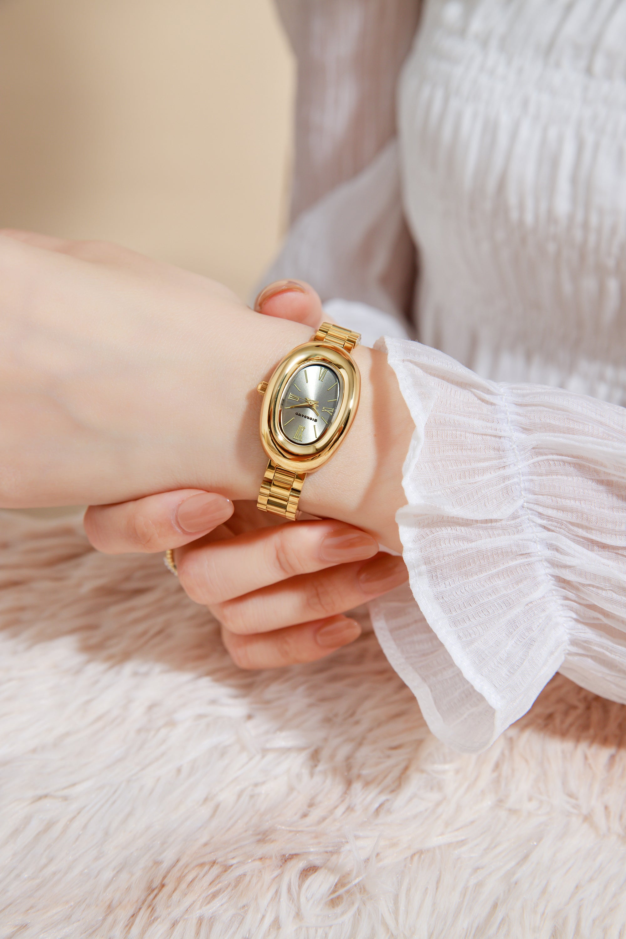 Giordano Oval Shape Dial Watch for Women – Elegant Roman Numerals, Stainless Steel Strap, Sleek Analog Design | GZ-60115-22