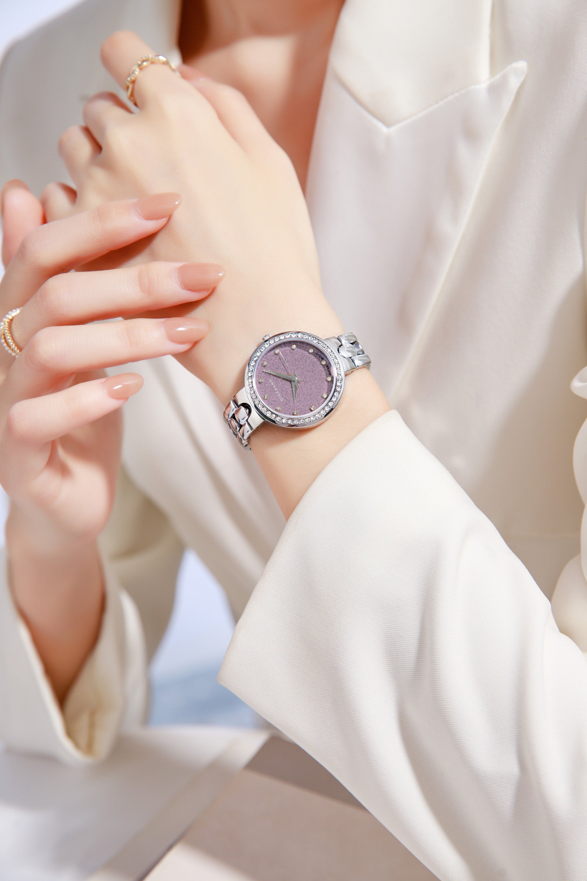 Giordano Silver  Shimmer Collection Analog Watch for Women with Diamond Studded Case, Shimmer Dial and Stylish Stainless Steel Strap A2068-33