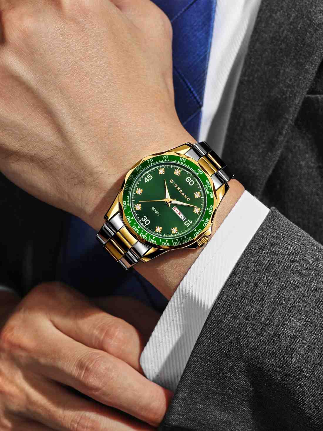 GIORDANO Two-Tone Analog Watch for Men - Crystal Hour Markers, Textured Bezel Design,  Day & Date Display, Stainless Steel Strap, Quartz Movement - GZ-50177-33