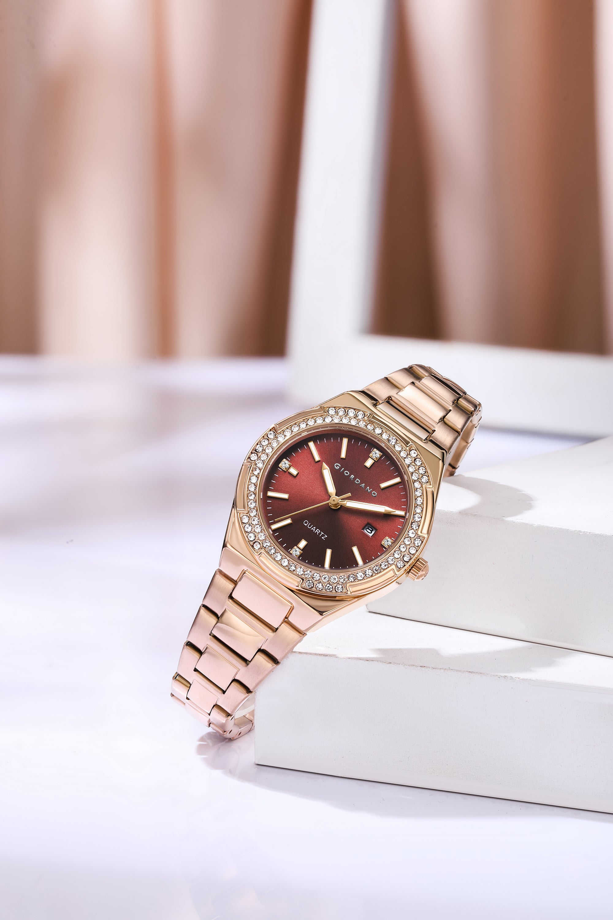 Giordano Analog watch for women with Crystal Bezel, round gloss finish dial, stainless steel strap and date display | GZ-60112-22