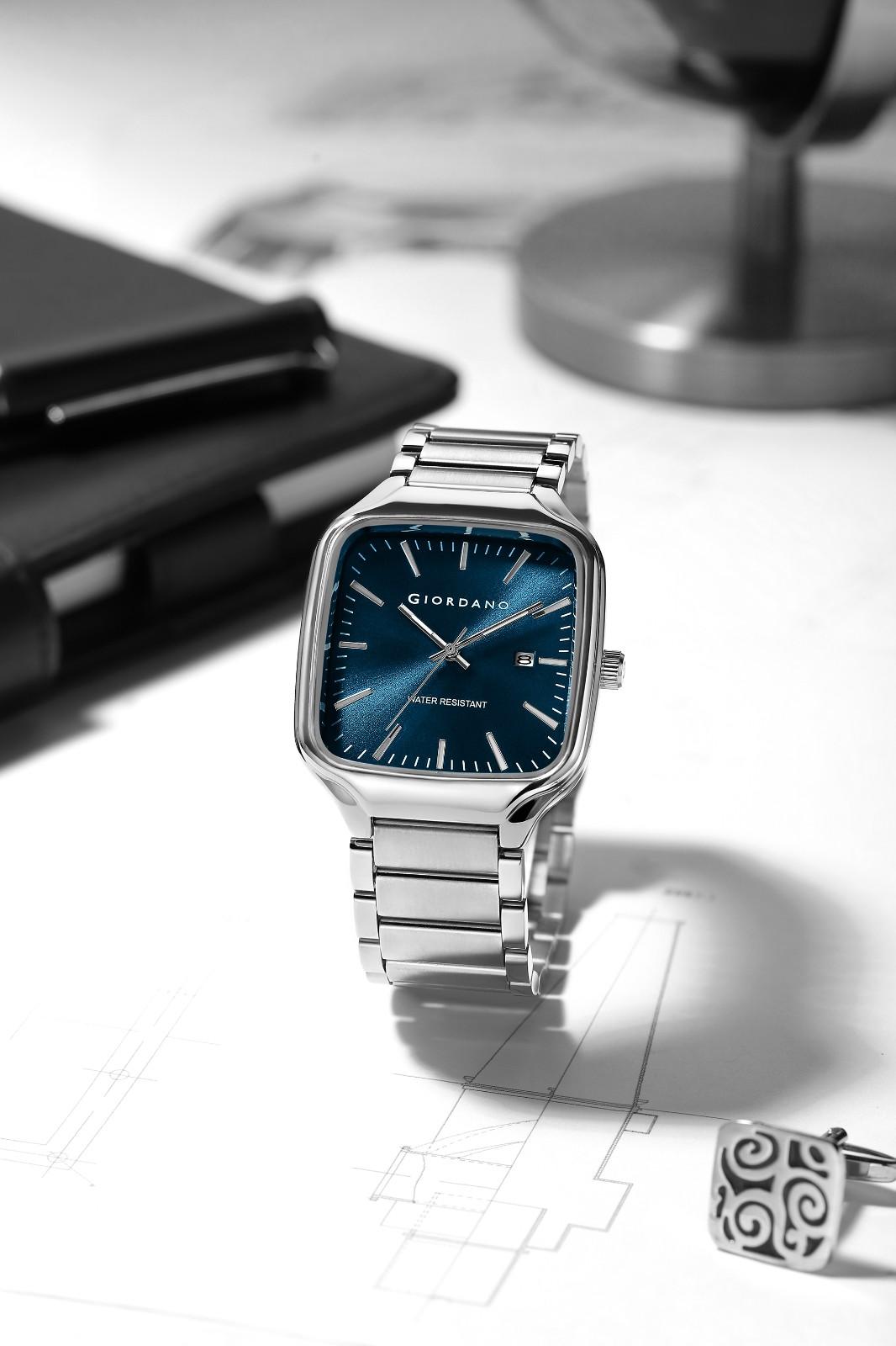 Giordano Analog Watch for Men – Square Dial, Stainless Steel Strap, Date Display, Water Resistant Classic Dress Watch | GZ-50163-22