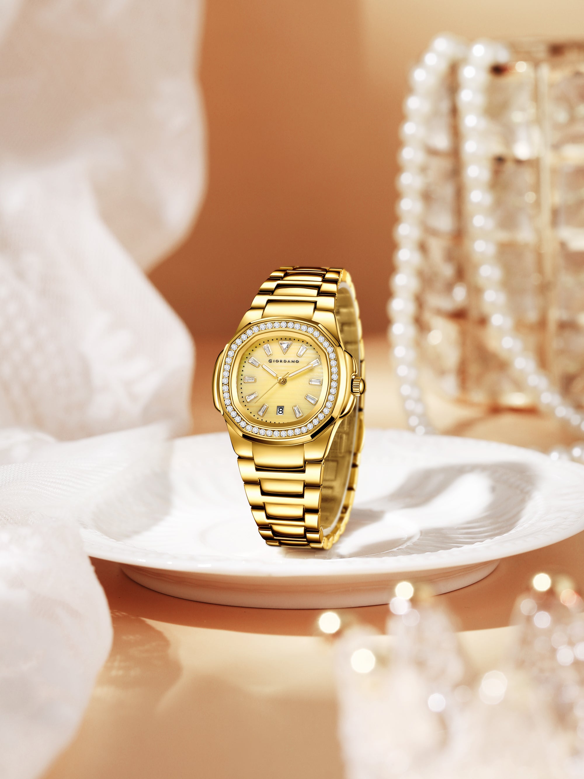 Giordano Luxury Watch for Women with crystal indices ,textured Dial, stainless steel strap and date display | GZ-60116-33