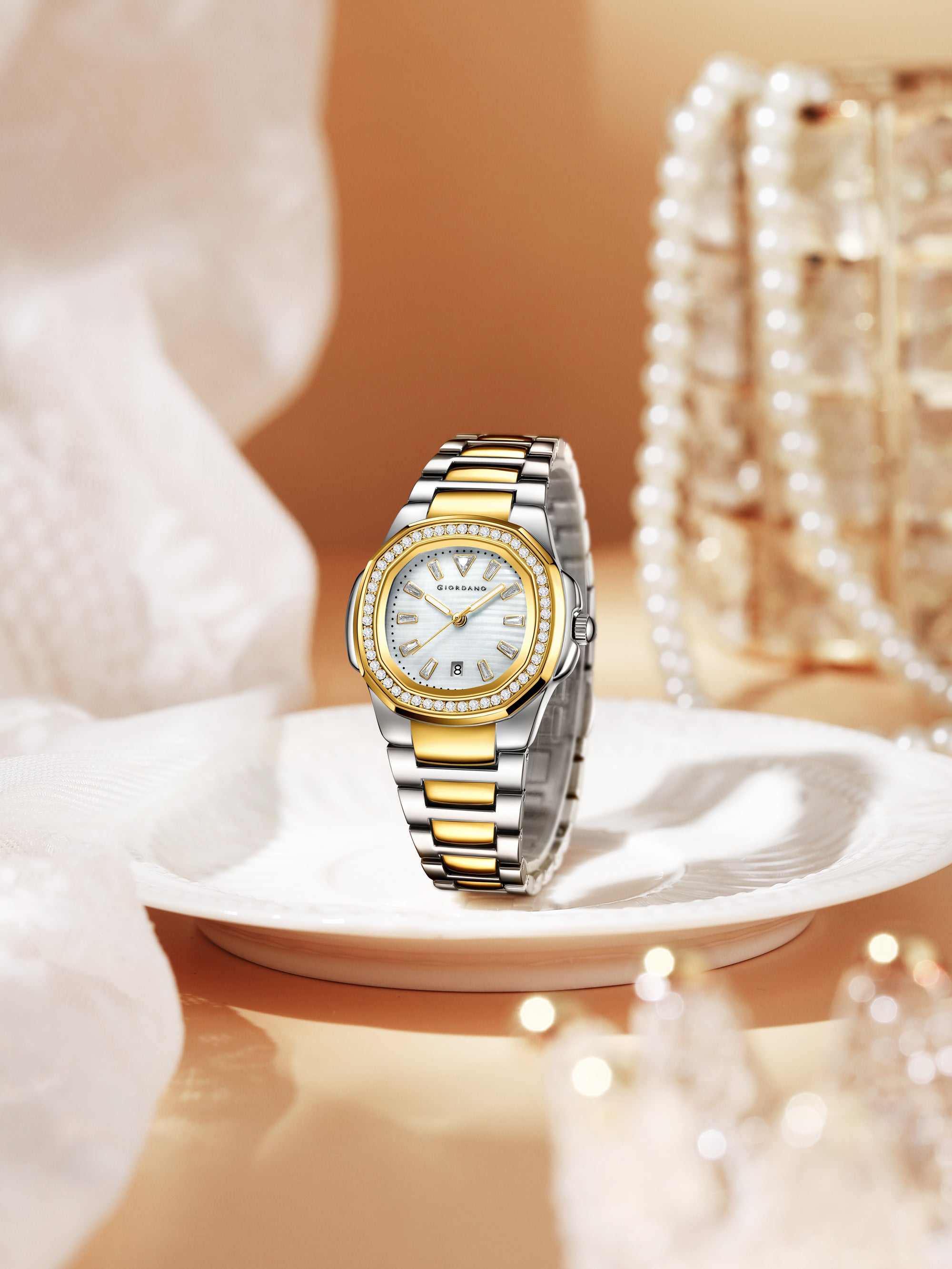 Giordano Luxury Watch for Women with crystal indices ,textured Dial, stainless steel strap and date display | GZ-60116-22
