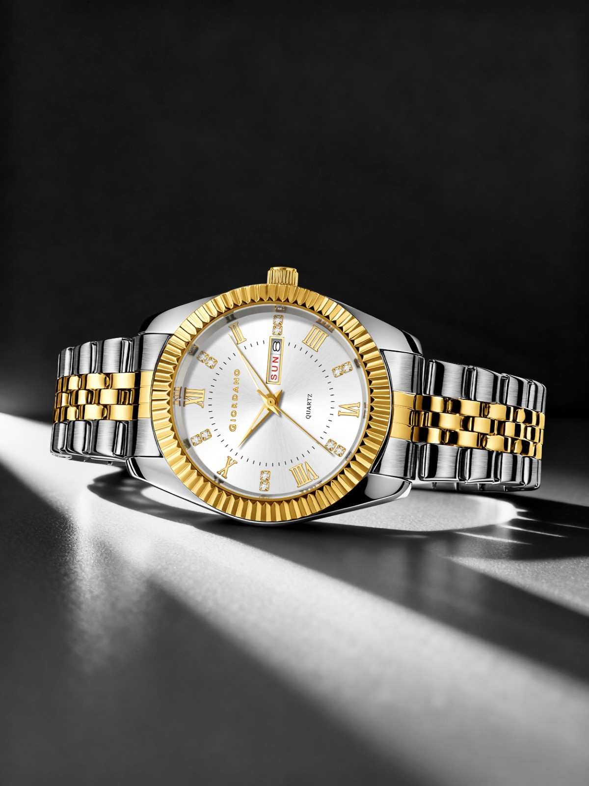 GIORDANO Analog Watch for Men – Luxury Two-Tone Stainless Steel Strap, Gold Accents, Crystal Hour Markers, Fluted Bezel, and Day-Date Display - GZ-50173-22