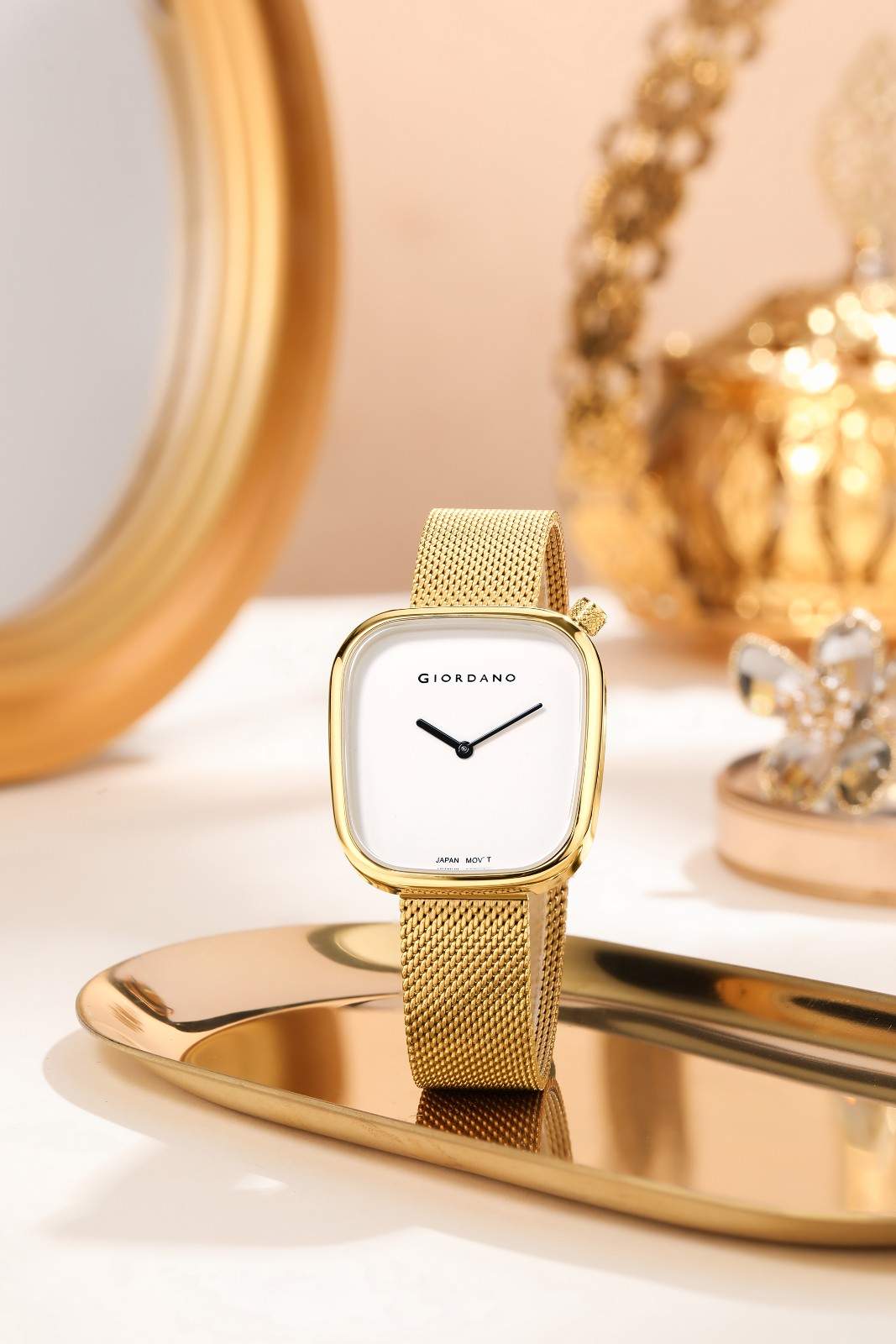 Giordano Analog Wrist Watch for Women with Stylish Metal Strap, Square dial and 3 Hand Mechanism GD-60006-66