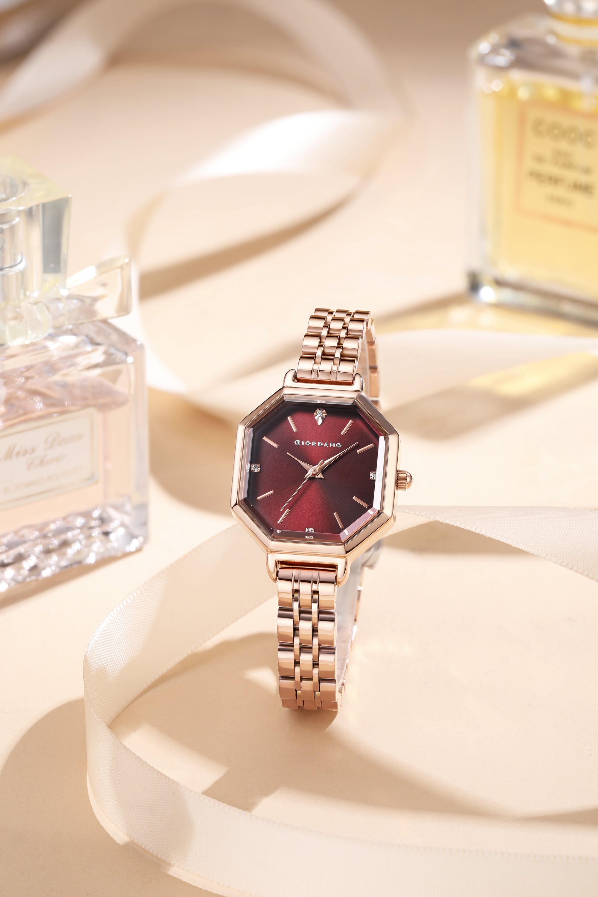 Giordano Analog Watch for Women – Classic octagonal gloss finish Dial with rose gold stainless steel strap | GZ-60113-11