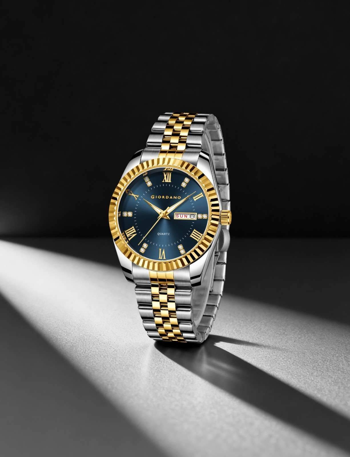 GIORDANO Analog Watch for Men – Luxury Two-Tone Stainless Steel Strap, Gold Accents, Crystal Hour Markers, Fluted Bezel, and Day-Date Display - GZ-50173-33