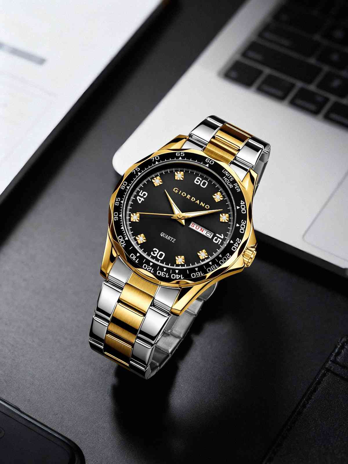 GIORDANO Two-Tone Analog Watch for Men - Crystal Hour Markers, Textured Bezel Design,  Day & Date Display, Stainless Steel Strap, Quartz Movement - GZ-50177-11