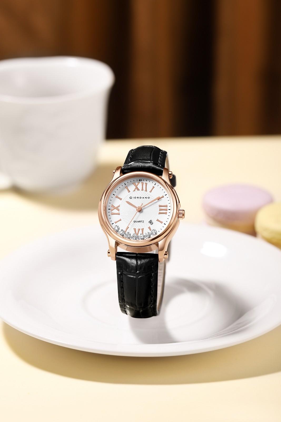 Giordano Luxury Analog Quartz Watch for Women – Rose Gold Case, Roman Numerals, Crystal-Studded Dial, Leather Strap – Elegant Timepiece - GZ-60142-11