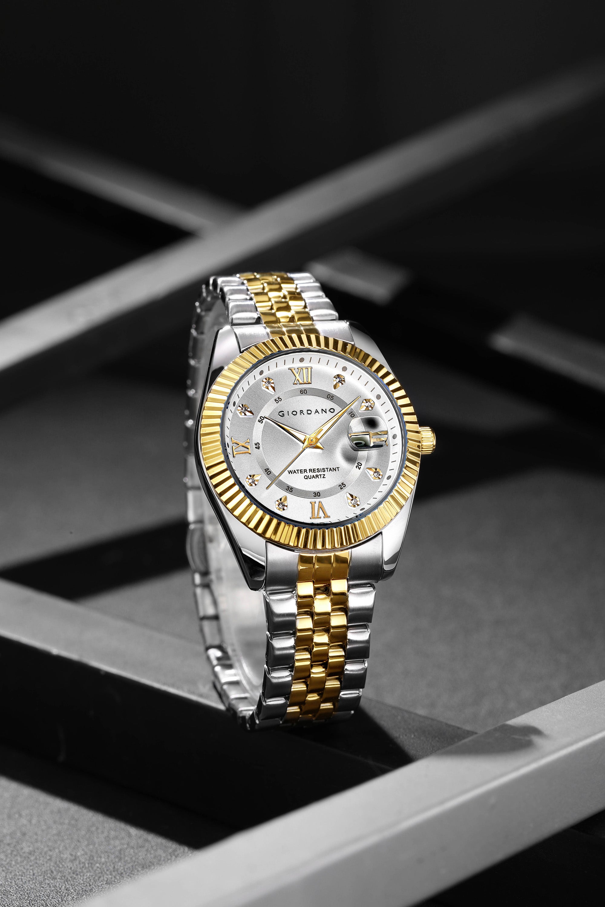 Giordano Analog Watch For Men - Dual-Tone Stainless Steel Strap, Crystal Indices And Fluted Bezel GZ-50139-55