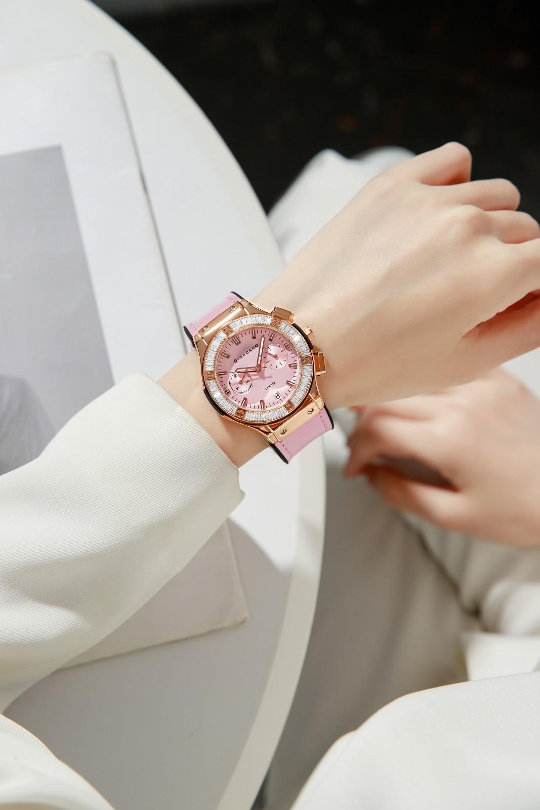 Giordano analog Watch for Women  – Round Dial,  Leather Strap, Crystal-Studded Bezel with Quartz Movement-GZ-60093-04