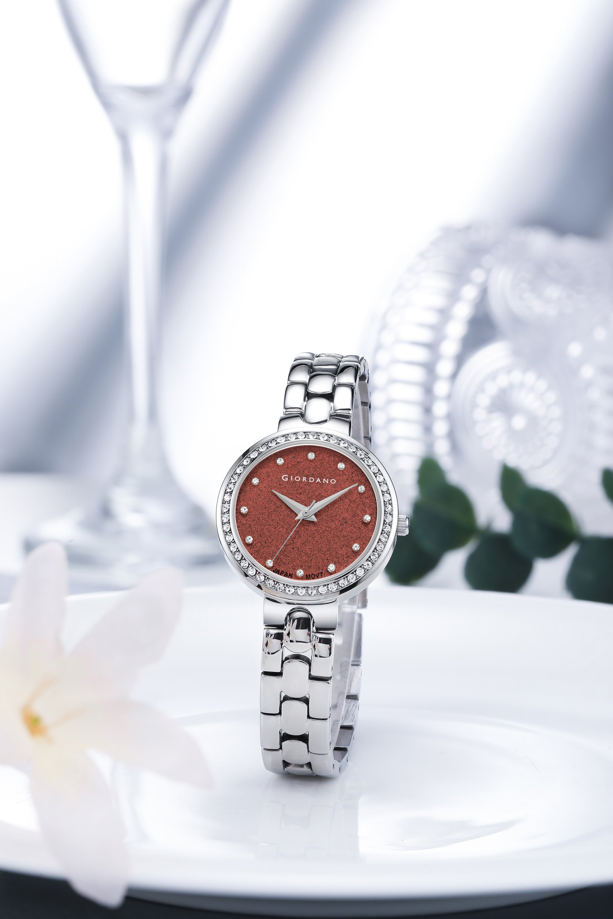 Giordano Silver Shimmer Collection Analog Watch for Women with Diamond Studded Case, Shimmer Dial and Stylish Stainless Steel Strap A2068-22