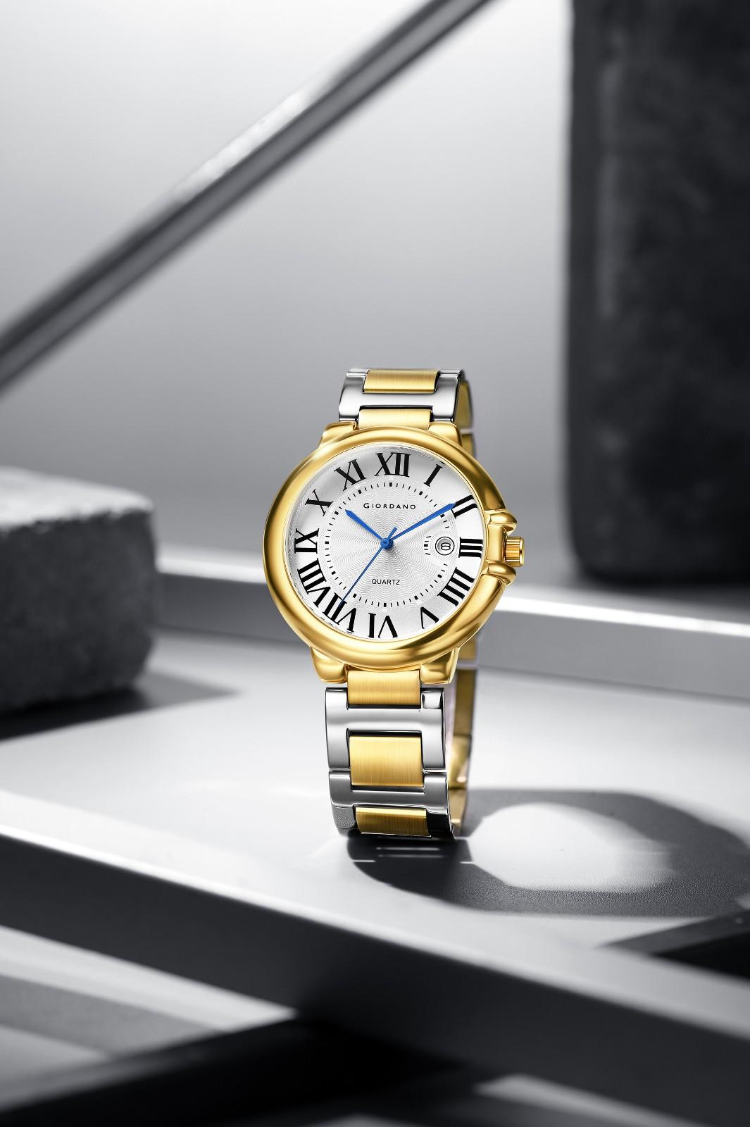 Giordano Analog Quartz Watch for Men – Stainless Steel Strap, Textured Dial with Roman Numerals, Blue Hands, Date Display - GZ-50187-22