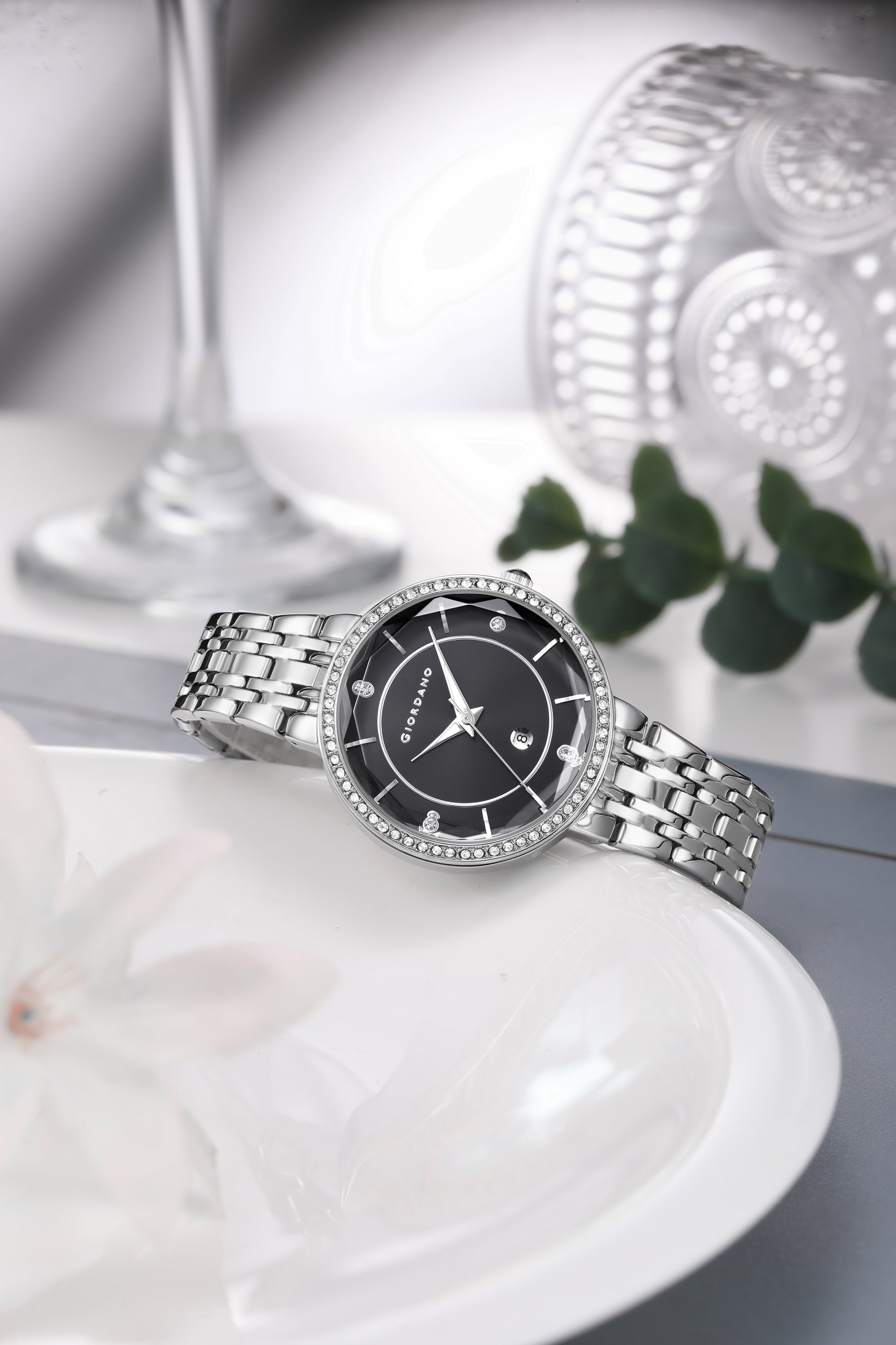 Giordano Stylish Analog Watch for Women – Round cut glass Dial,diamond studed bezel, stainess steel strap and date display | GZ-60110-11