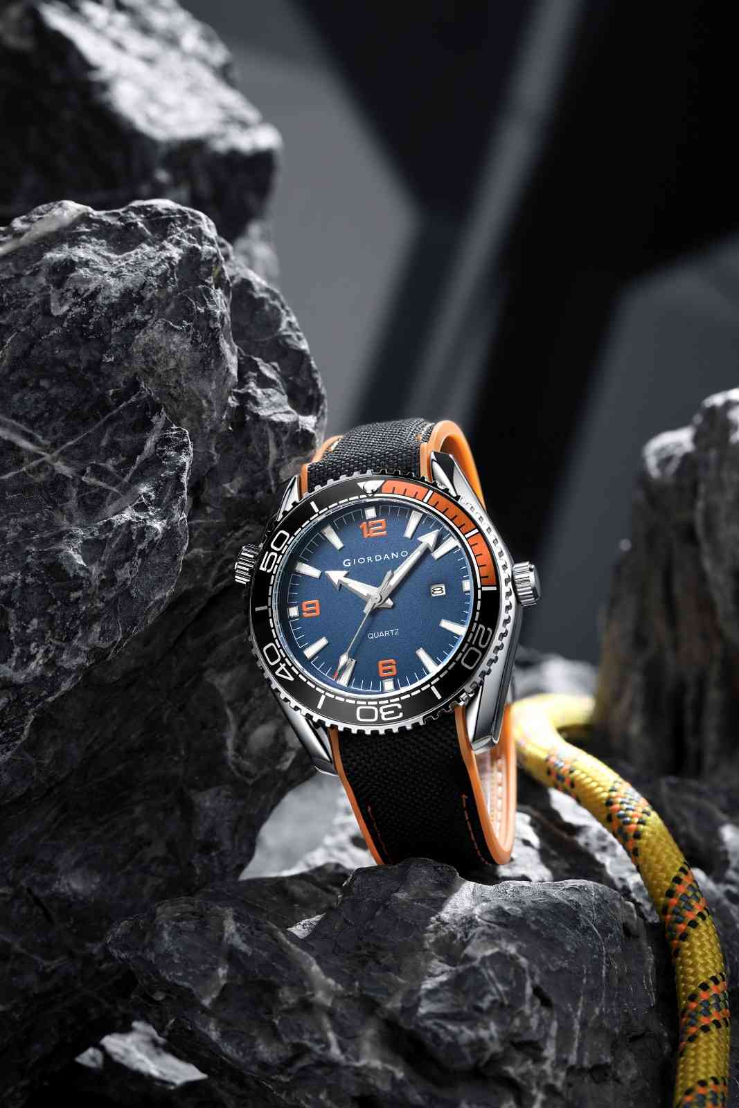 Giordano Analog Quartz Watch For Men – Round Dial with Rotating Bezel, Luminous Hour Markers, Silicone Strap, Date Display GZ-50159-02