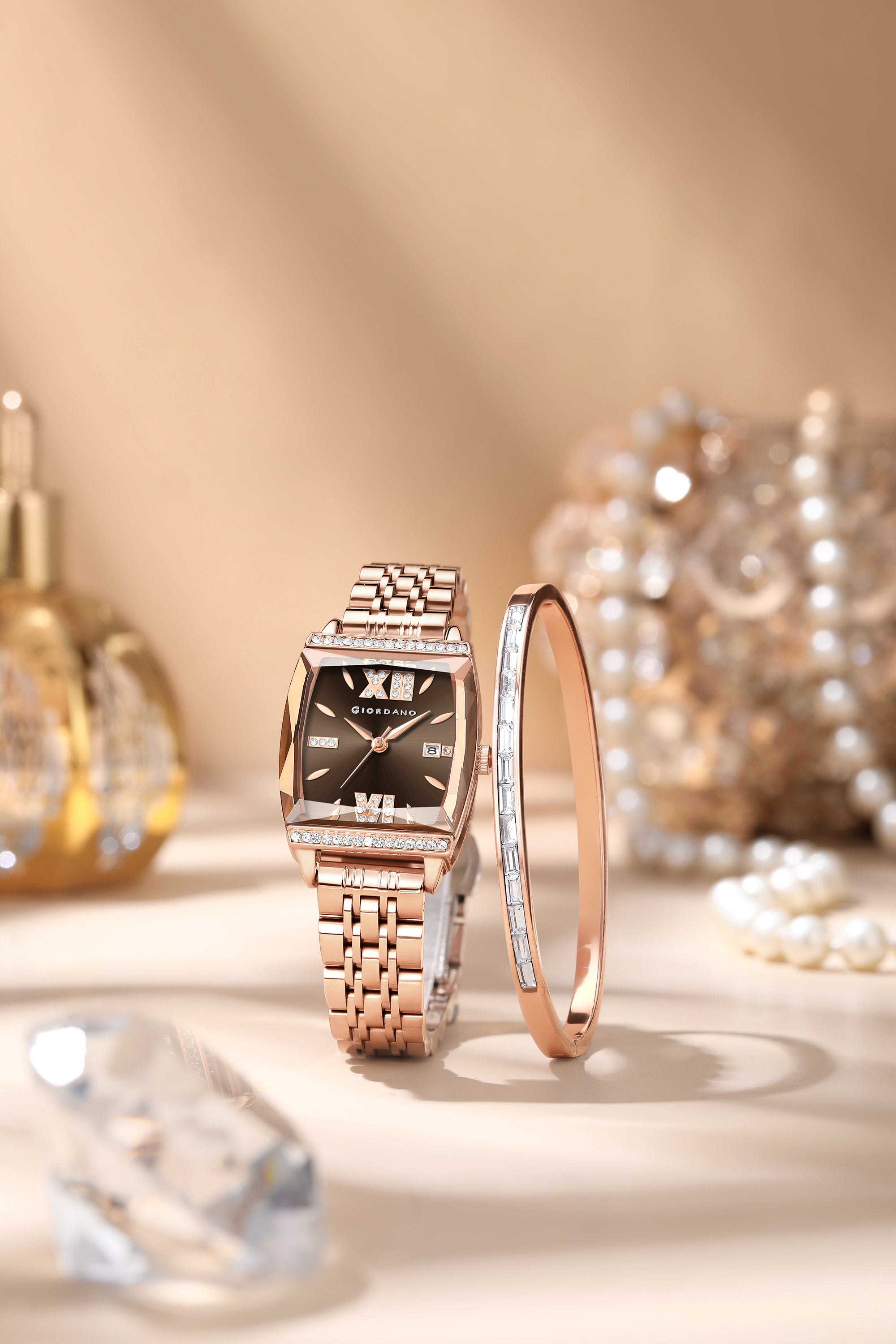 Giordano Analog Watch for Women – Elegant Square Cut-Glass Dial, Crystal Roman Numerals, Stainless Steel Strap – Stylish Luxury Timepiece & Gift | GZ-60117-22