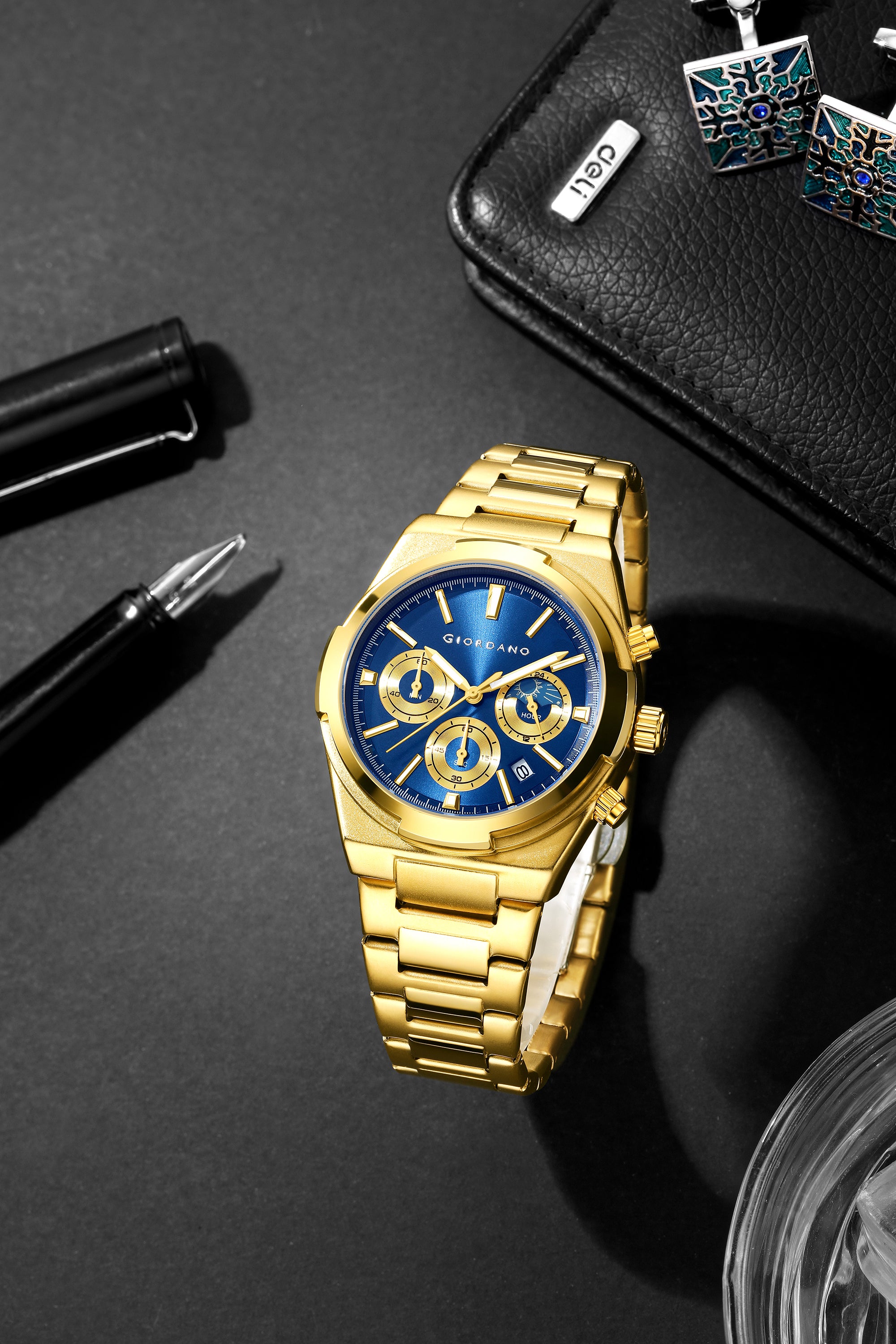 Giordano Luxury multifunctional Watch for Men with round dial, date display and Stainless Steel Strap | GZ-50152-44