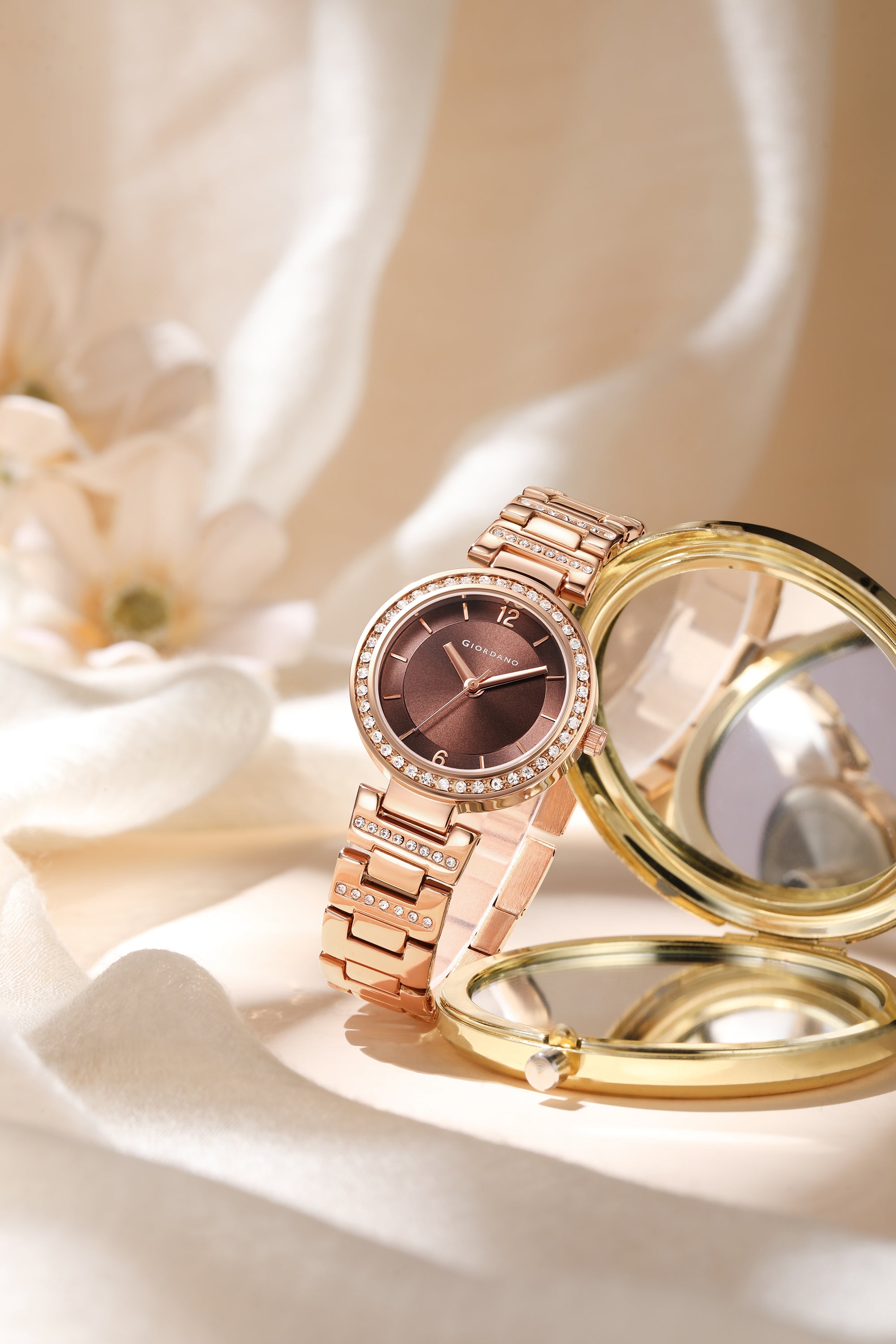 Giordano Eleganza Collection Analog Watch for Women with Diamond Studded Case and Urban Fashion Metal Strap Ladies Wrist Watch Gift for Women GD4051-33