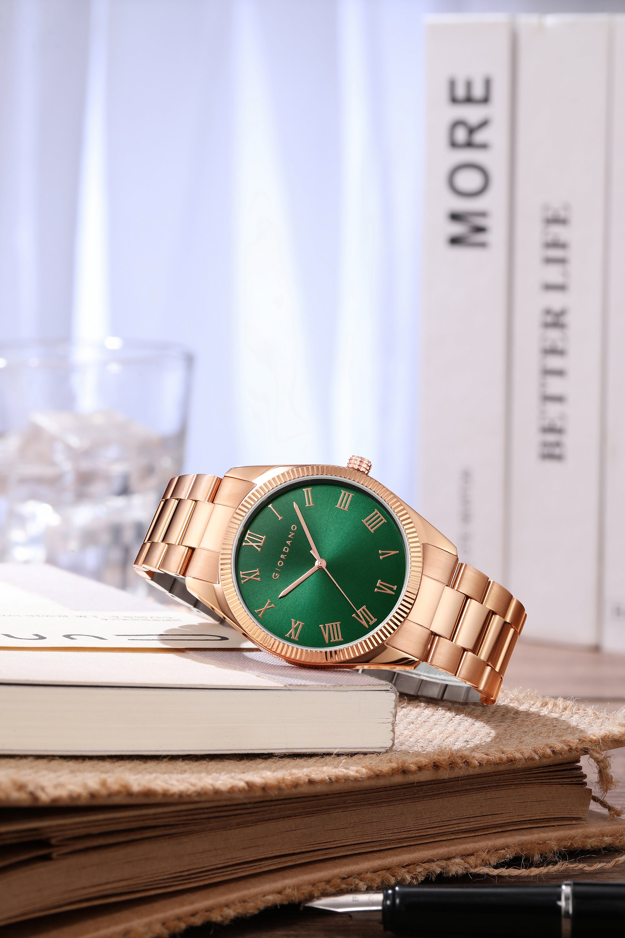 Giordano Analog Wrist Watch for Men Stylish Metal Strap with Water Resistant 3 Hand Mechanism for Men and Boys to Compliment Your Look/Ideal Gift for Male - GZ-50112-66