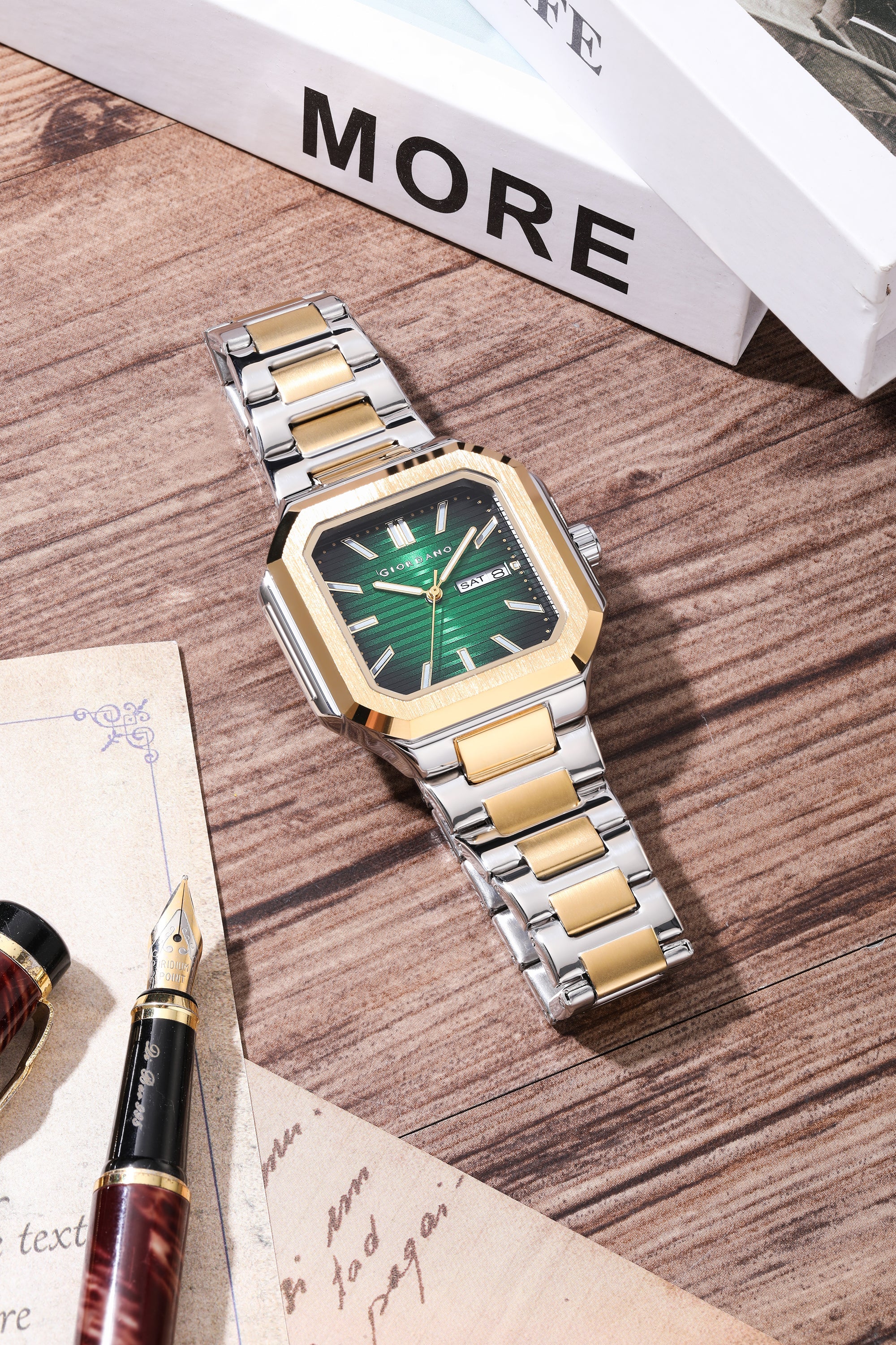 Giordano Square formal Watch for men – Textured Dial,Day & Date Display and Stylish stainless steel strap GZ-50140-44