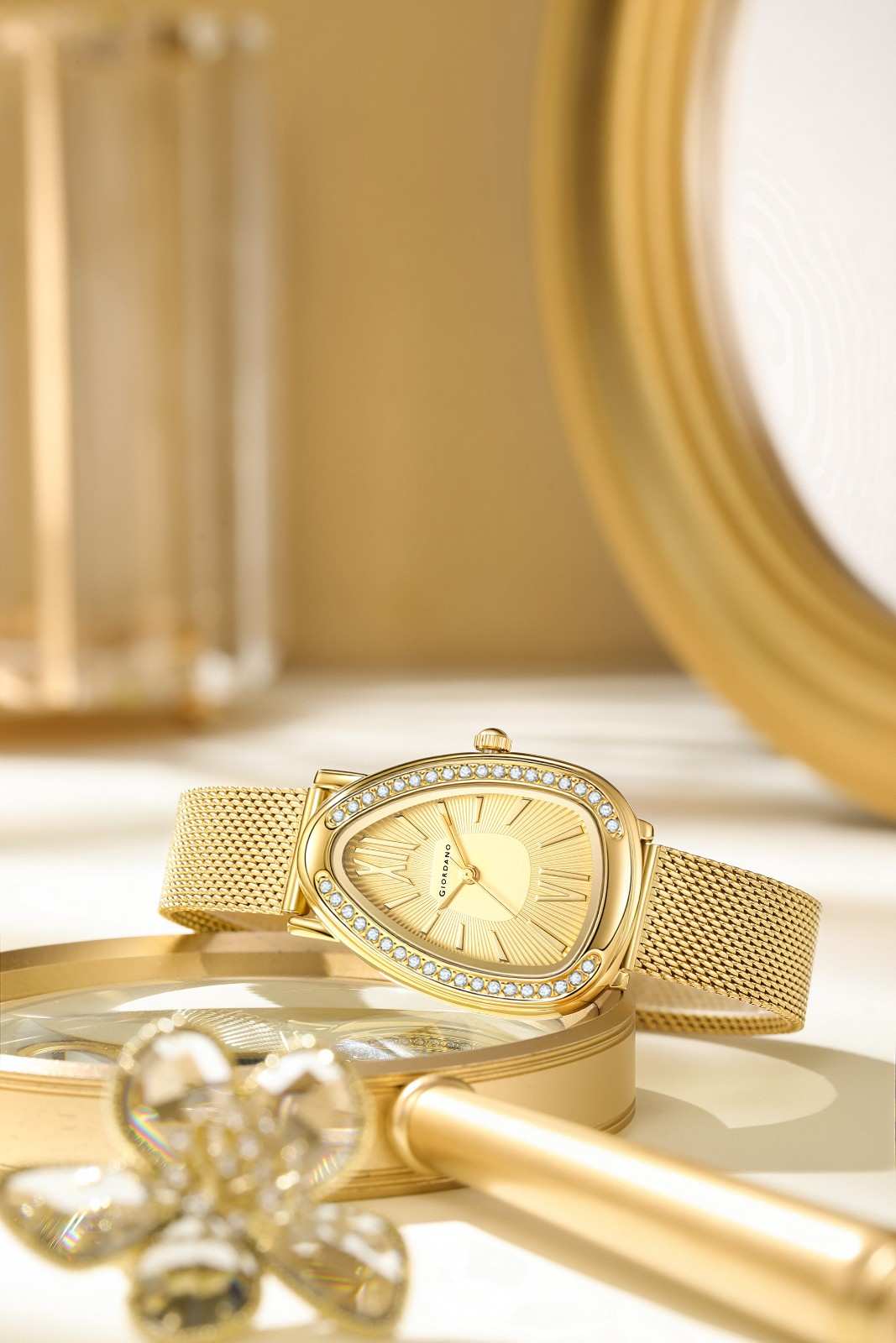 GIORDANO Elegant Analog Watch for Women | Textured Teardrop Dial, Crystal-Studded Oval Case Bezel & Stainless Steel Mesh Strap - GZ-60123-33