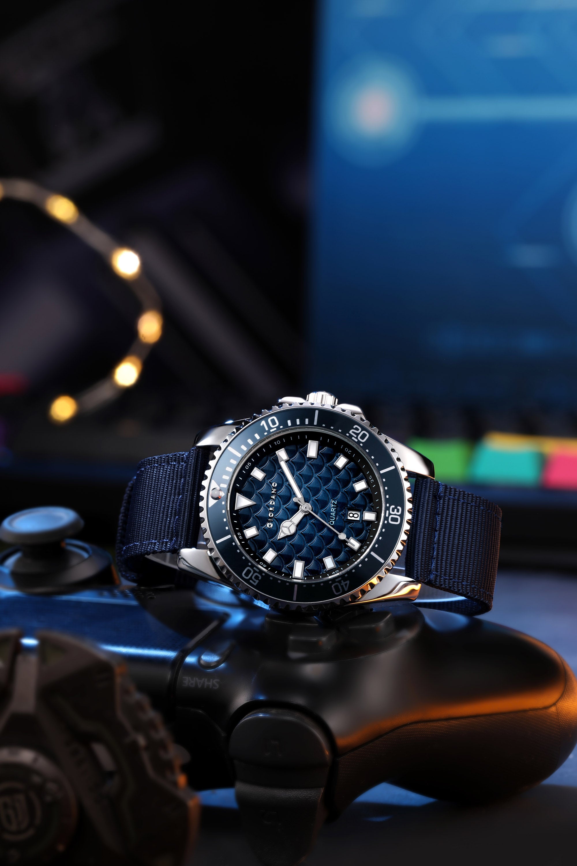 Giordano Analog Quartz Watch for Men with Black Textured Fish Scale Dial, Luminous Hands & Markers, Date Window, Nylon NATO Strap, Rotating Bezel GZ-50195-22