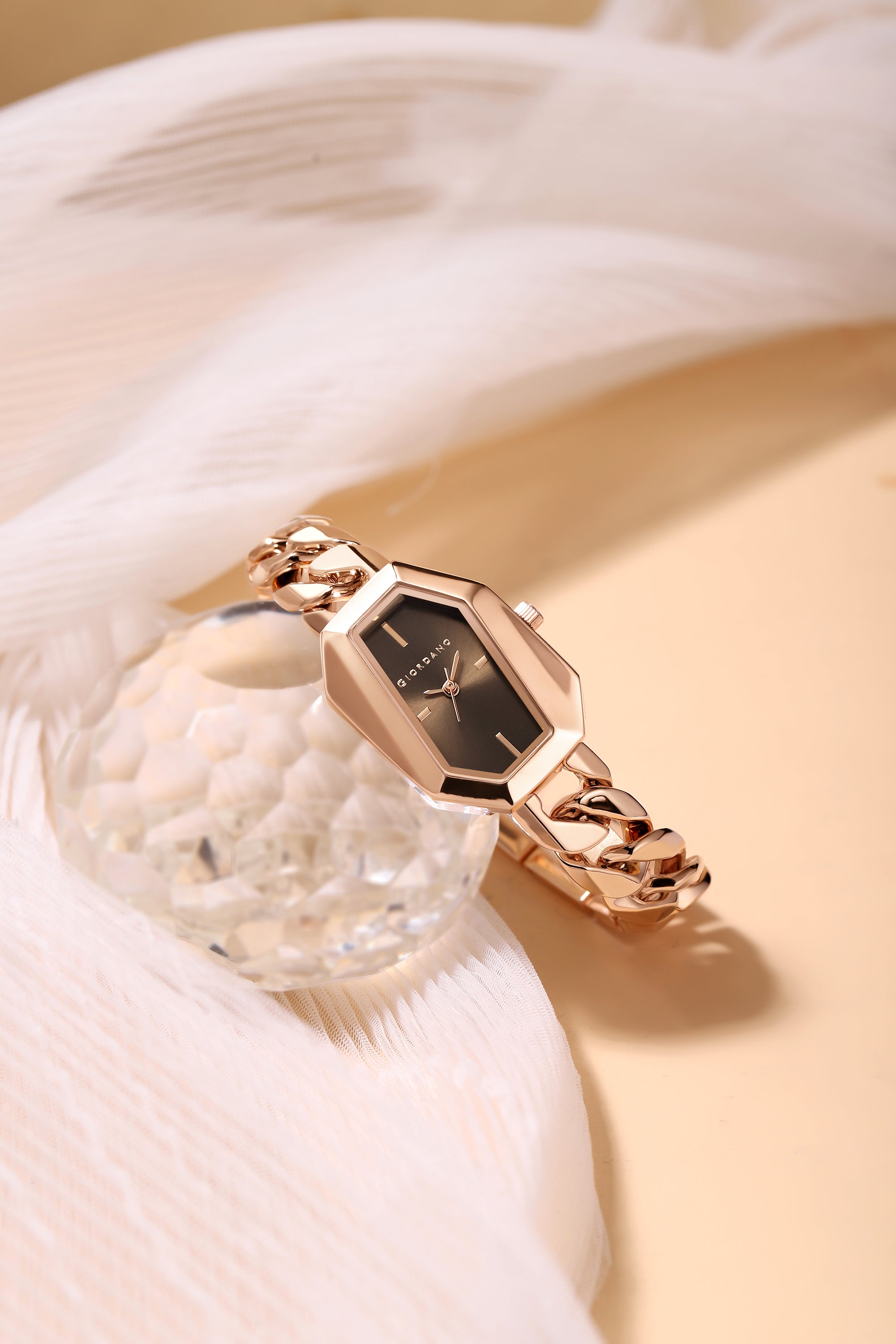 Giordano Stylish Analog Watch for Women – Hexagon Dial, Trendy Chain Link Stainless Steel Strap, Elegant Dress Timepiece | GZ-60122-11