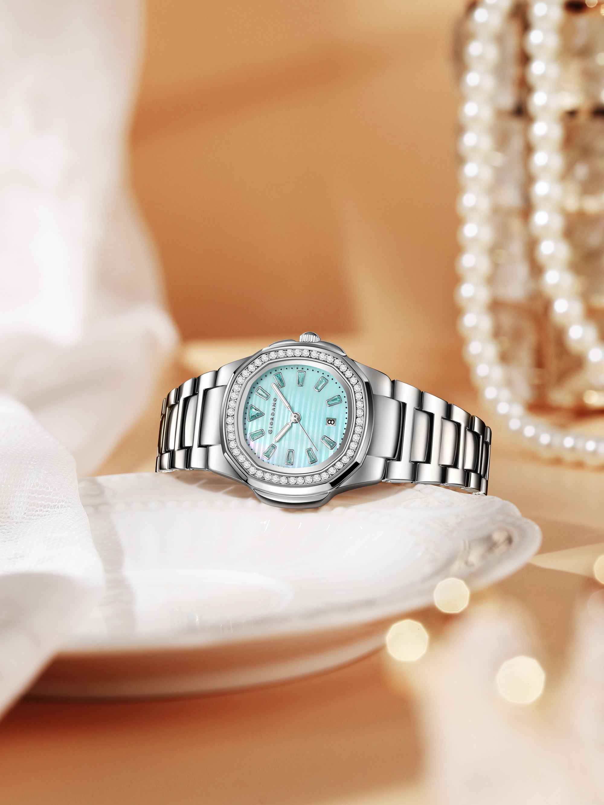 Giordano Luxury Watch for Women with crystal indices ,textured Dial, stainless steel strap and date display | GZ-60116-11