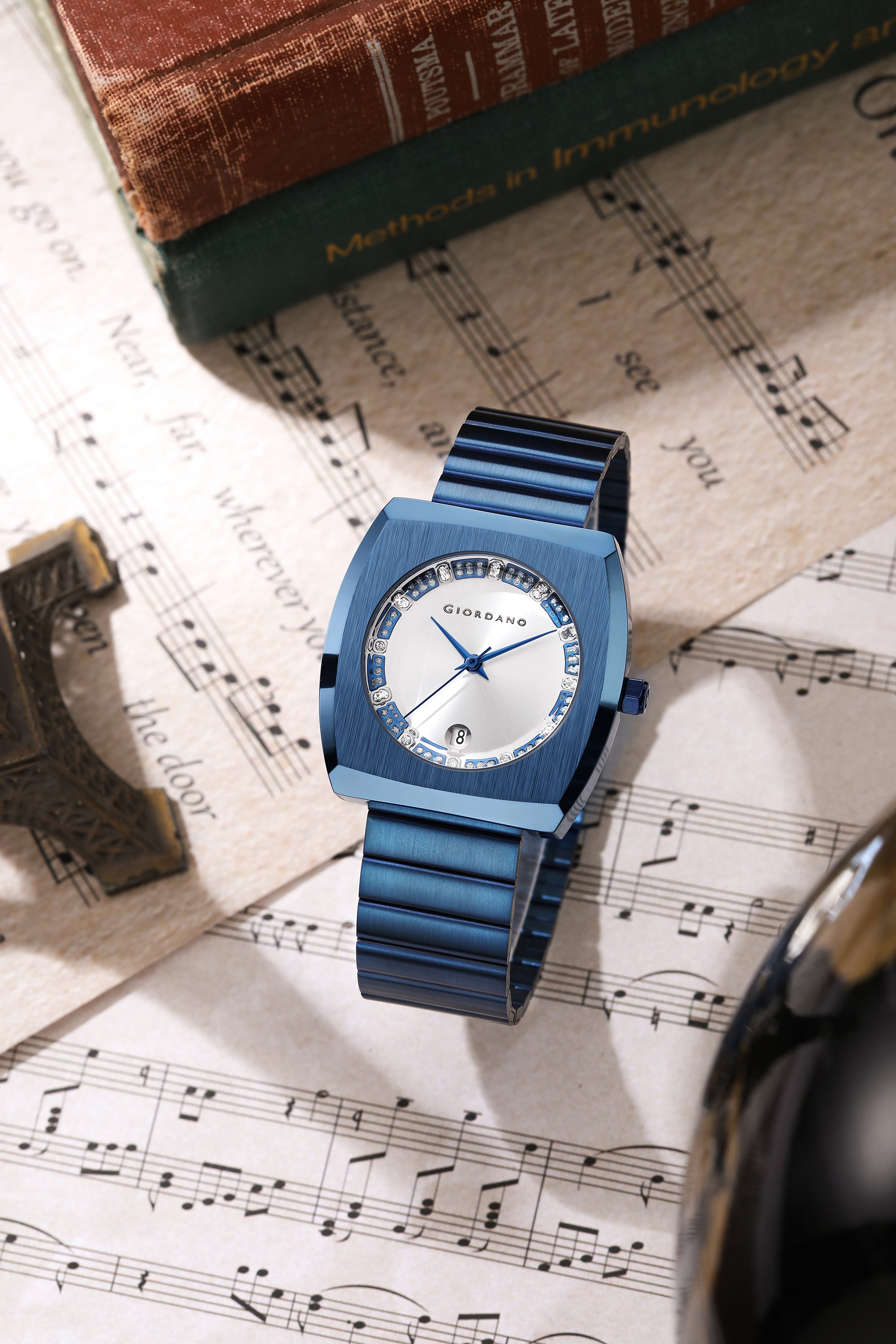 Giordano Square Analog Watch for men –  Sunray gloss Dial with Crystal Hour Markers, Date Display & Stainless Steel Strap – Stylish Luxury Timepiece | GZ-50155-33