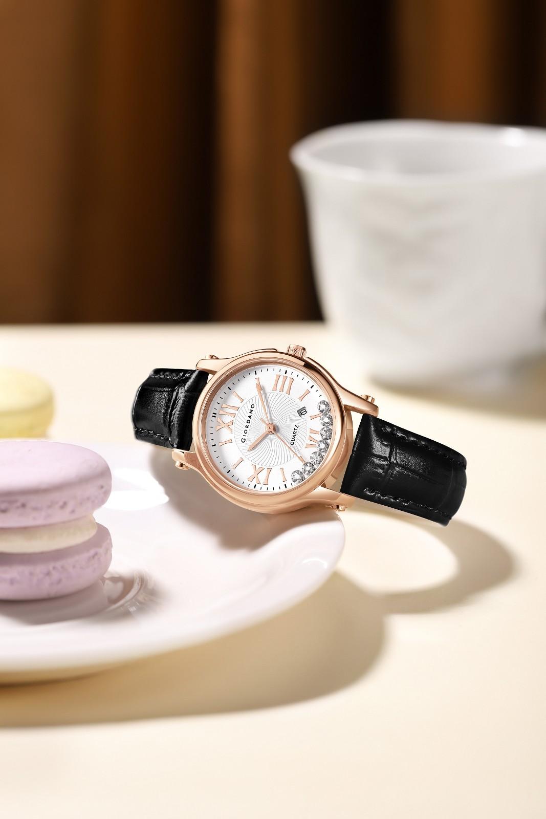 Giordano Luxury Analog Quartz Watch for Women – Rose Gold Case, Roman Numerals, Crystal-Studded Dial, Leather Strap – Elegant Timepiece - GZ-60142-11