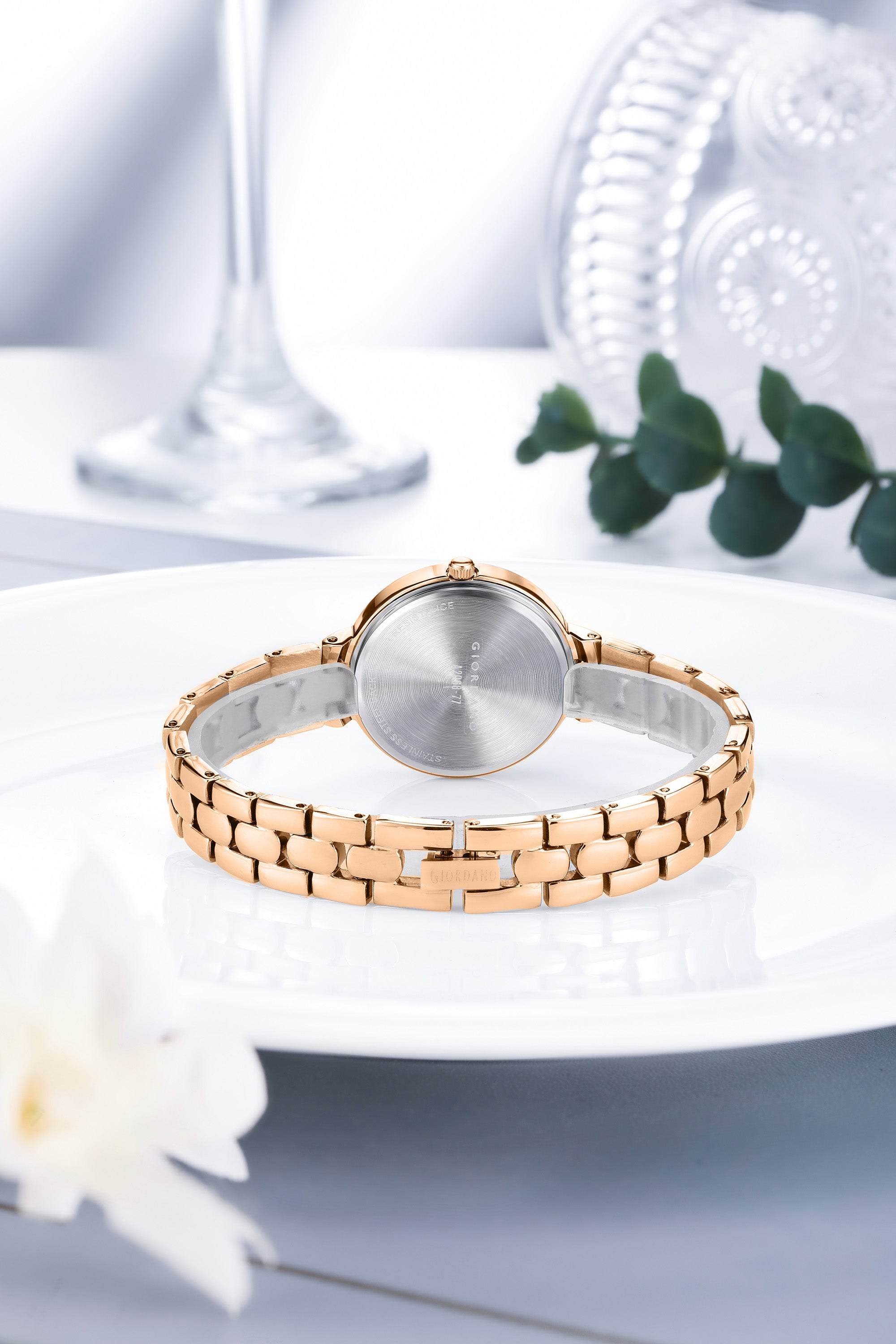 Giordano Silver  Shimmer Collection Analog Watch for Women with Diamond Studded Case, Shimmer Dial and Stylish Stainless Steel Strap A2068-77